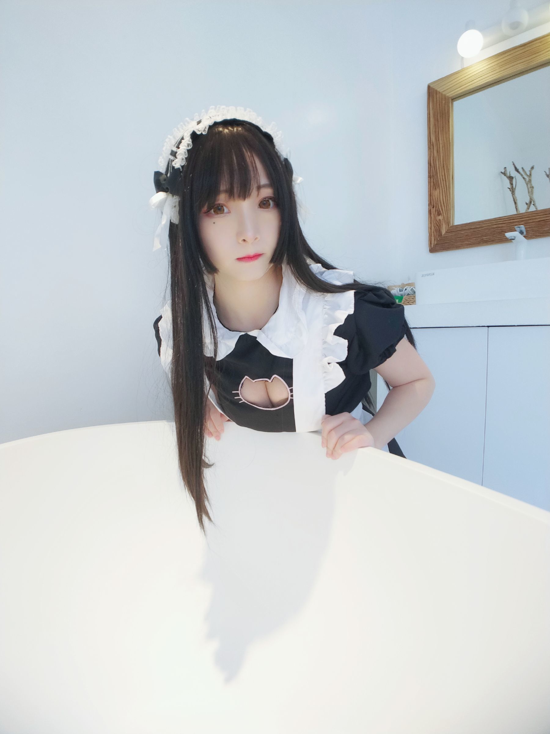 二次元美女古川kagura 黑白女仆