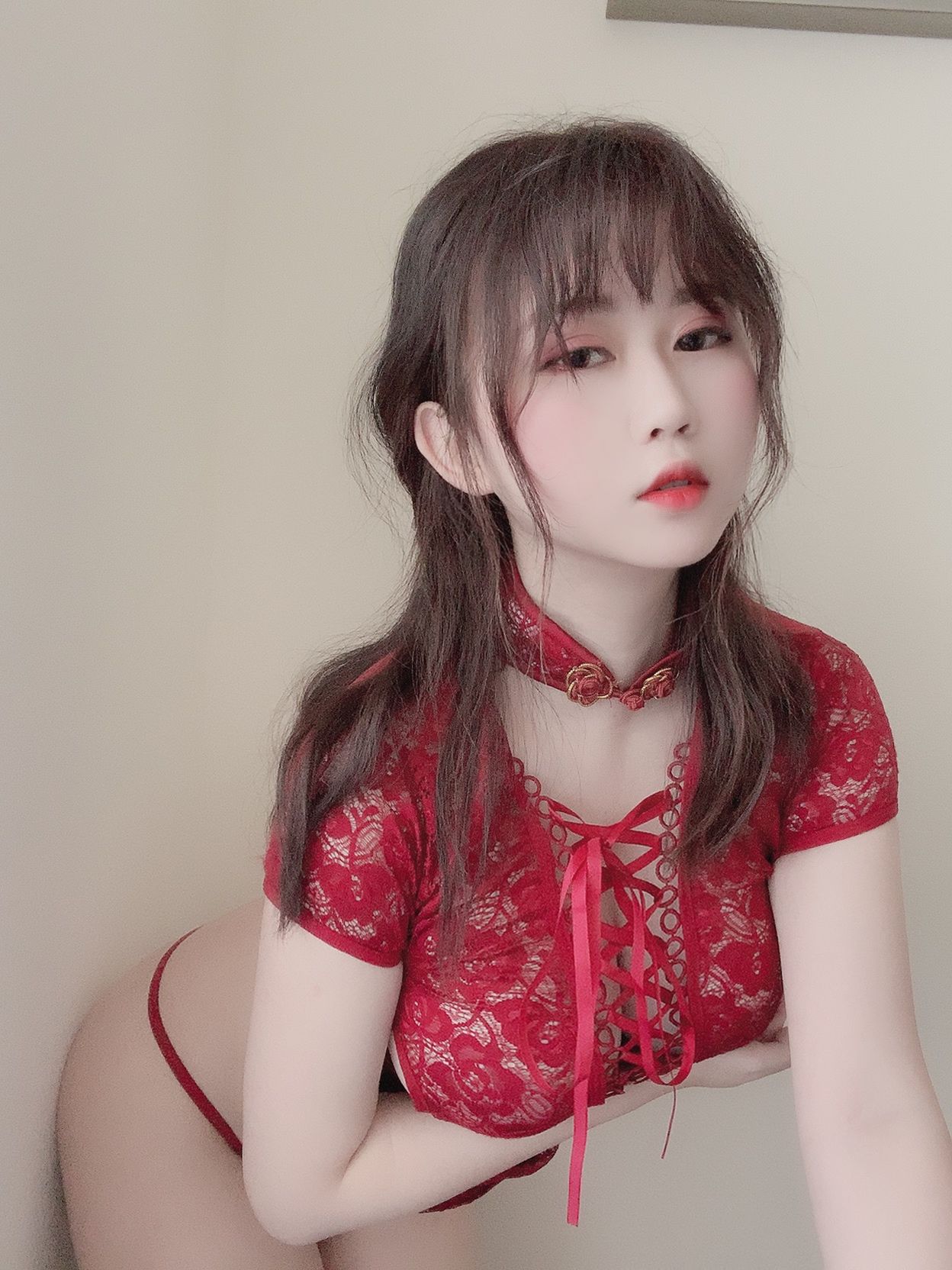 蜜桃少女是依酱呀 红色旗袍