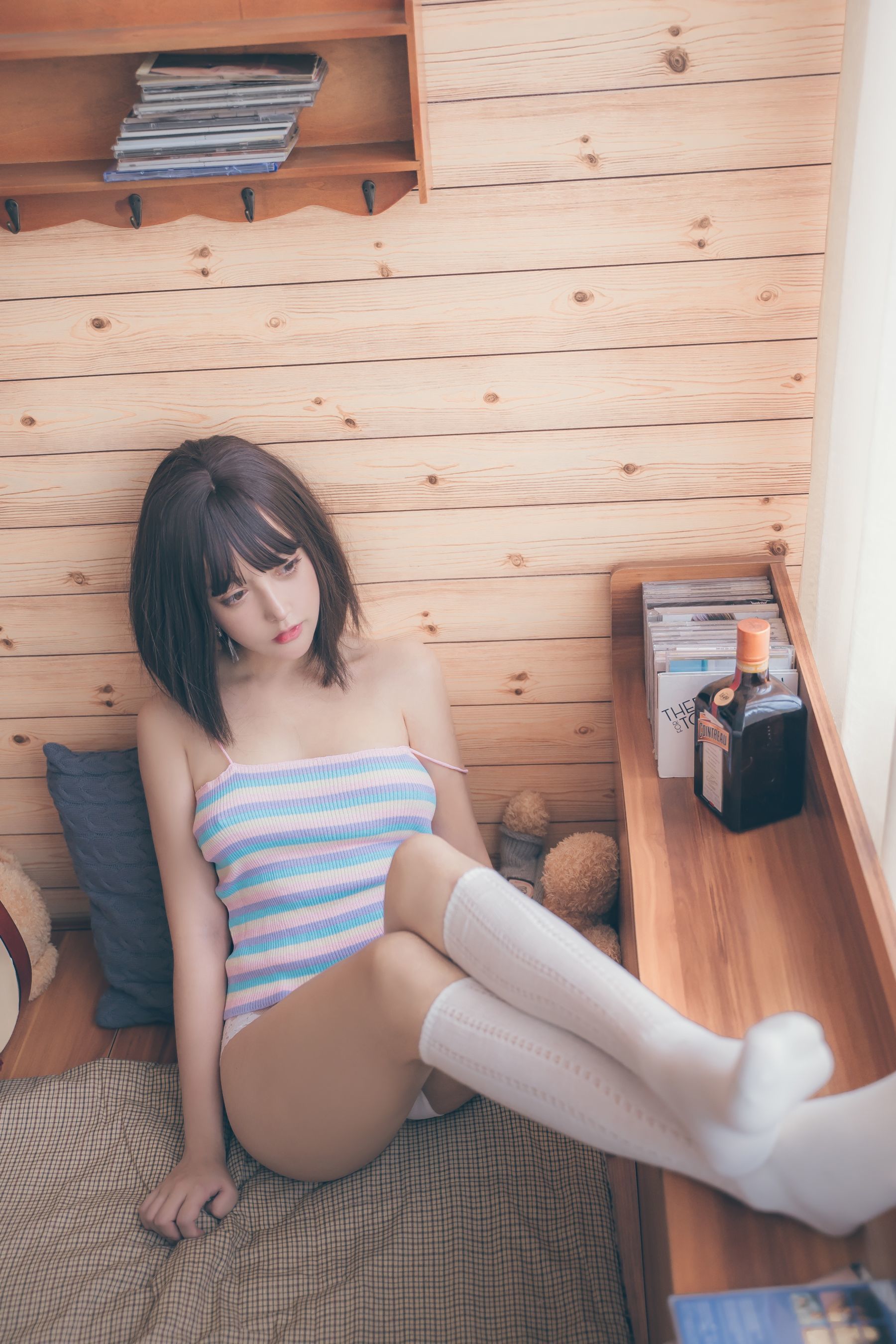斗鱼米线线sama写真 复古性感