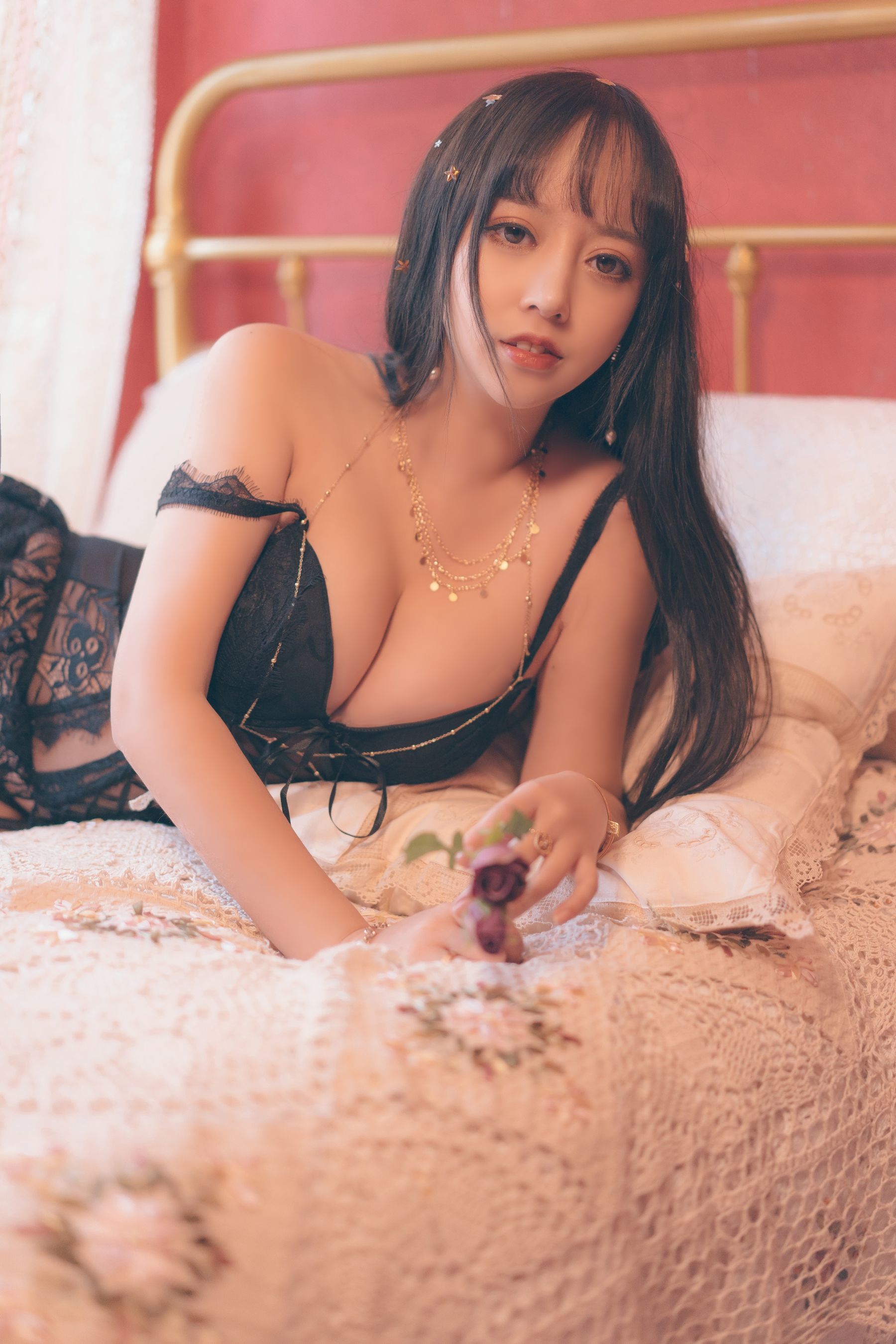 斗鱼米线线sama写真 6点半的月亮