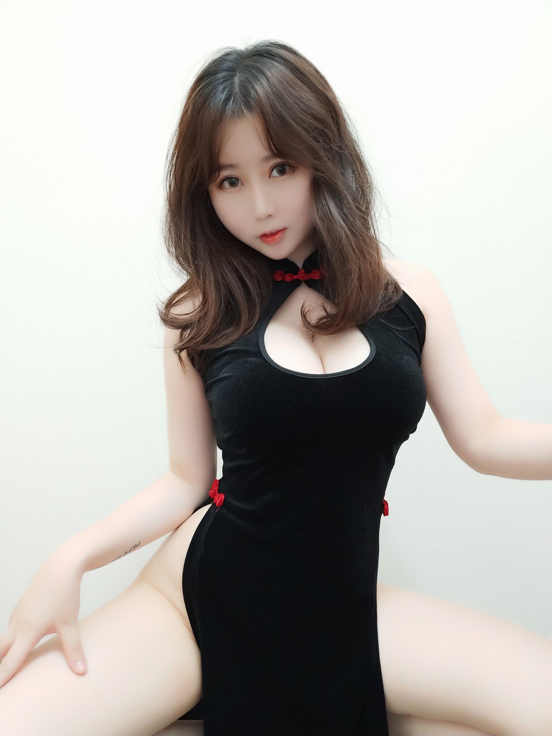 蜜桃少女是依酱呀 旗袍