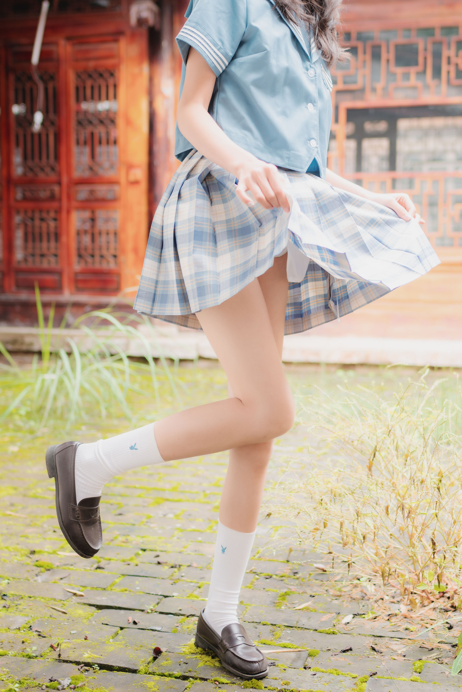 清纯妹子西瓜 丽江写真JK户外