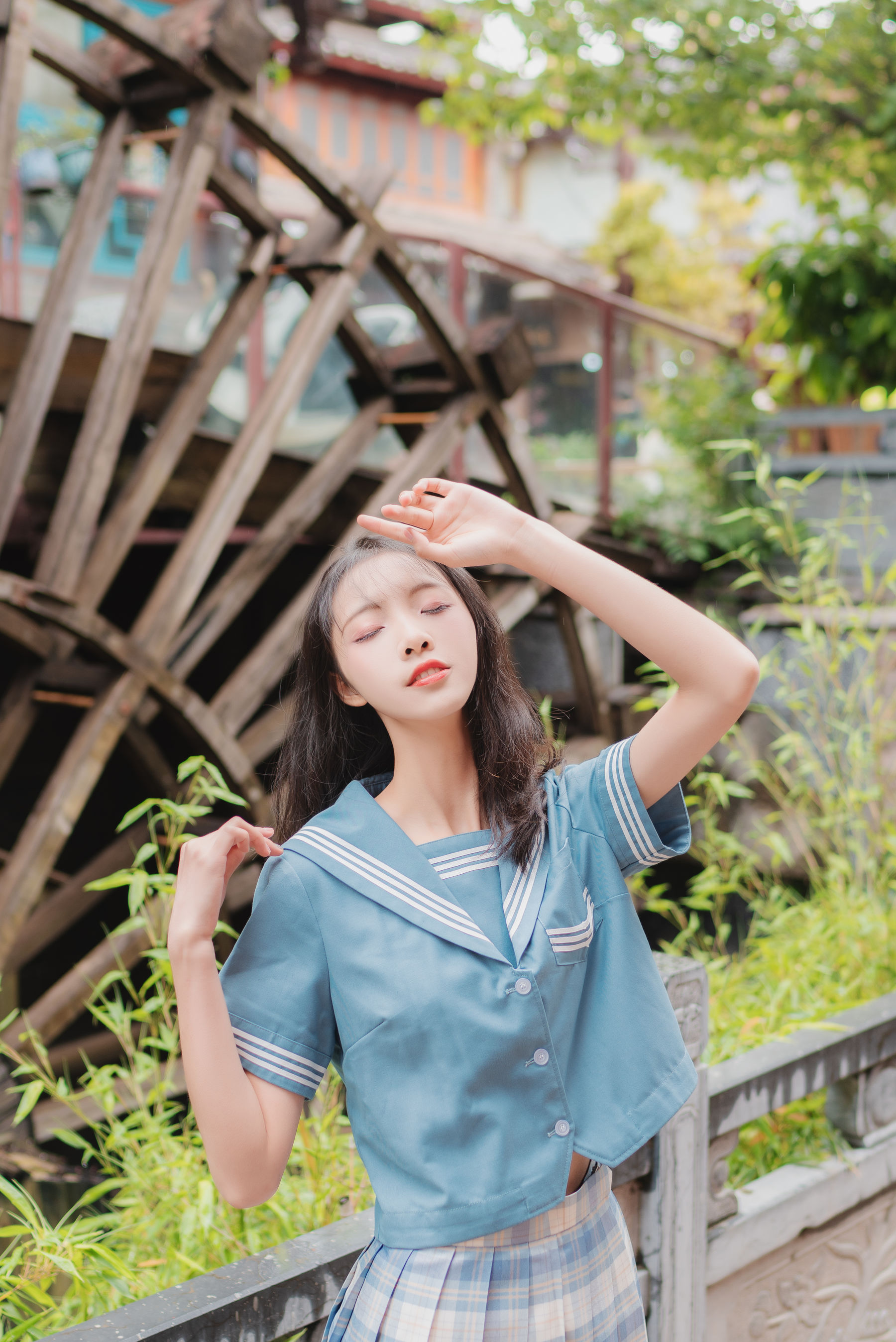 清纯妹子西瓜 丽江写真JK户外