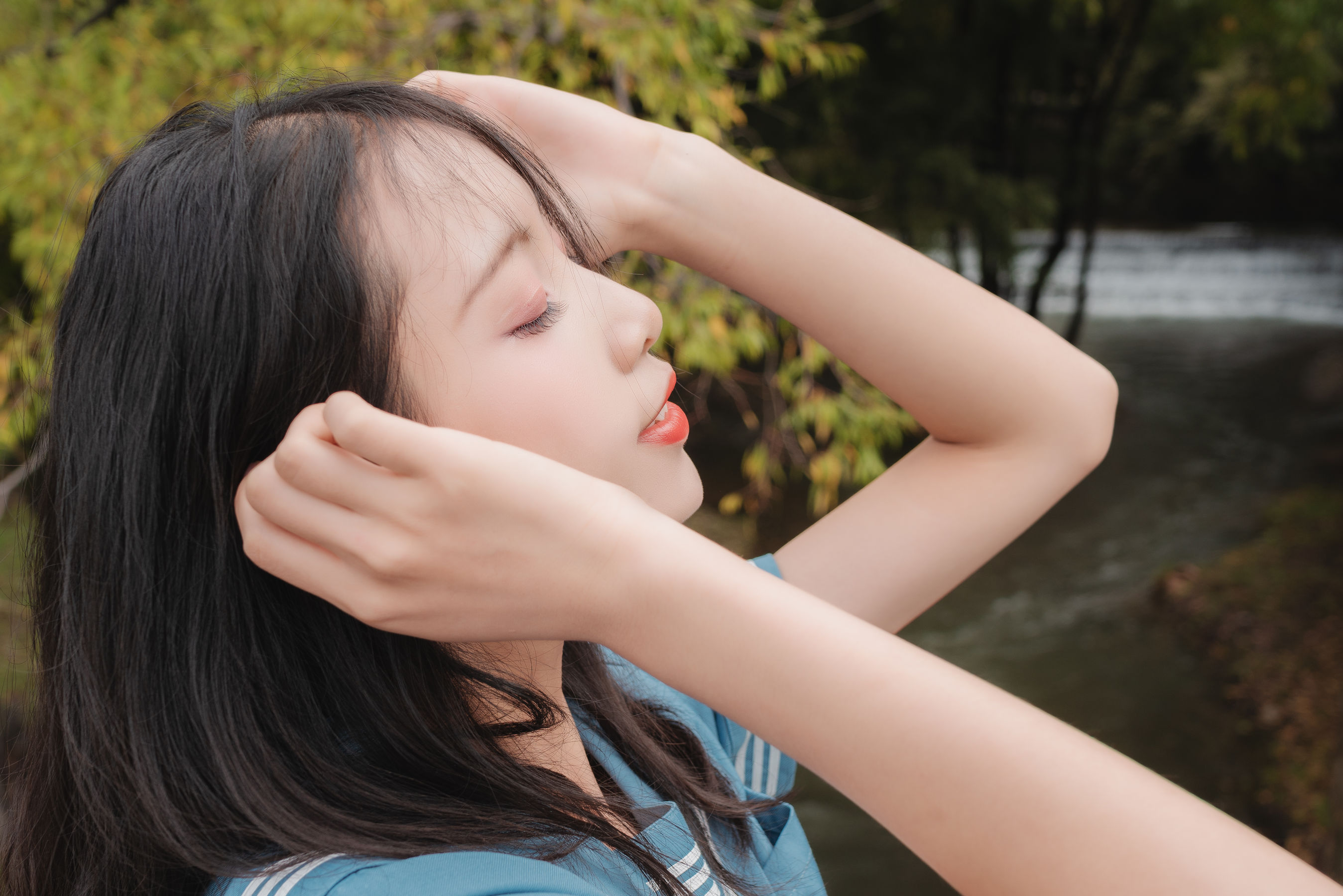 清纯妹子西瓜 丽江写真JK户外