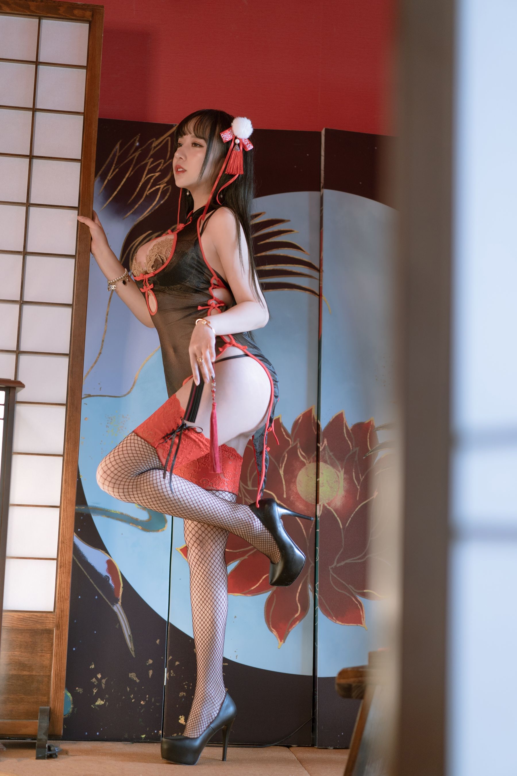 斗鱼米线线sama写真 新年旗袍