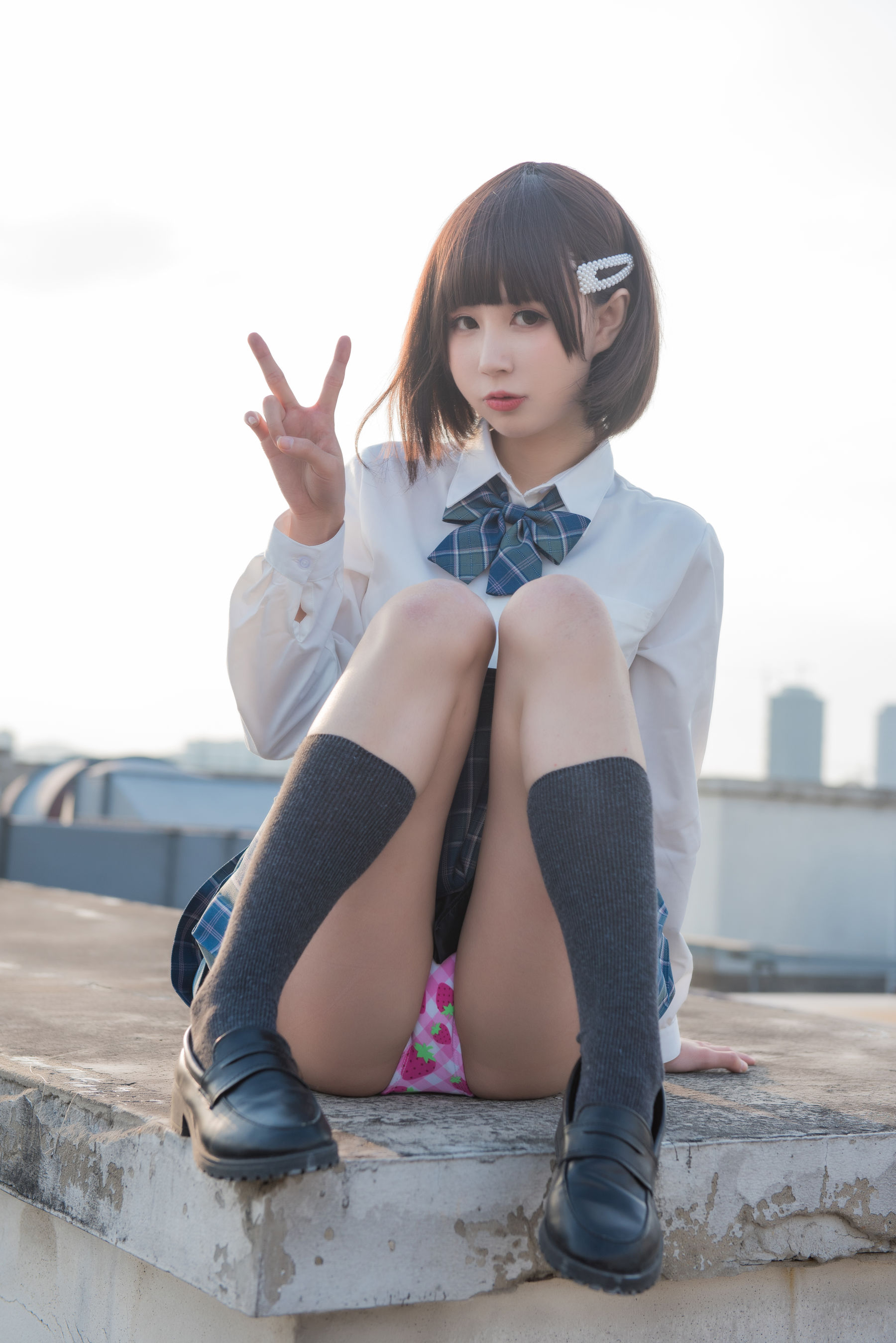 萌妹子南鸽 少女裙底