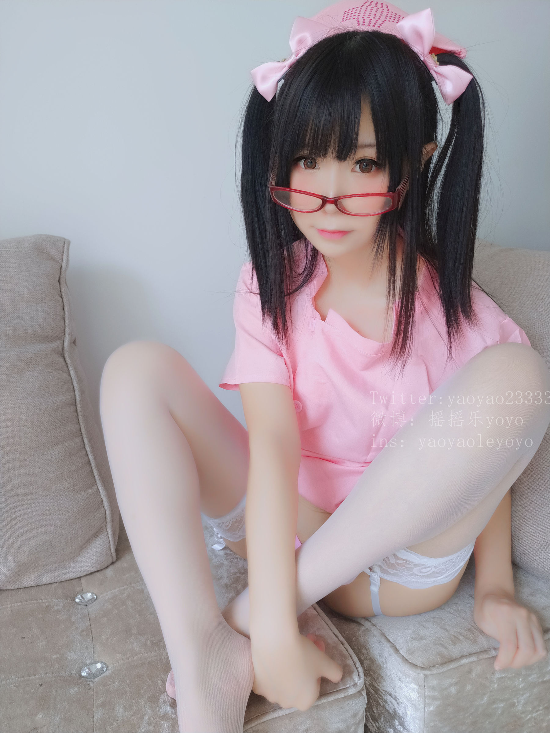 萌妹子Coser摇摇乐yoyo 可爱粉色护士