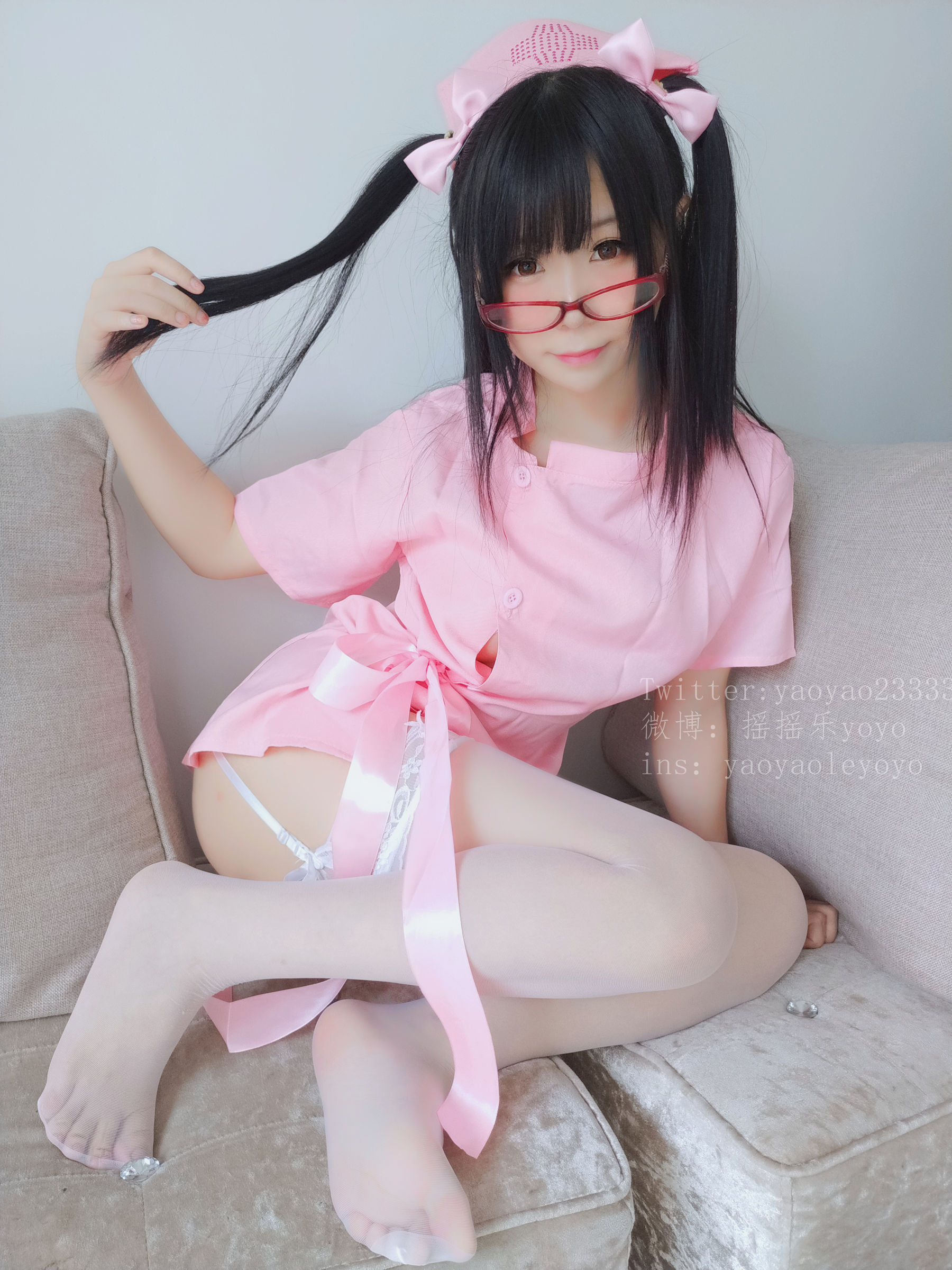 萌妹子Coser摇摇乐yoyo 可爱粉色护士