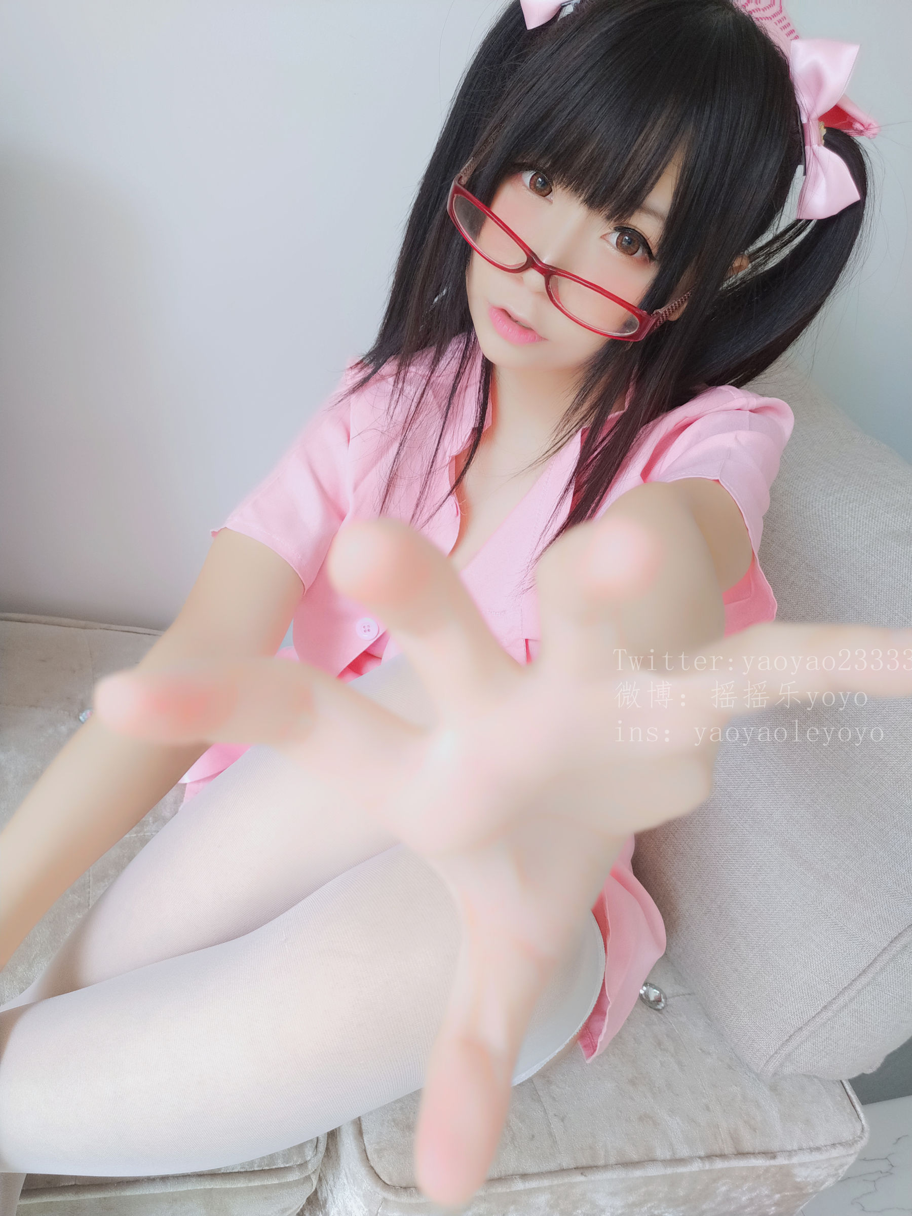 萌妹子Coser摇摇乐yoyo 可爱粉色护士