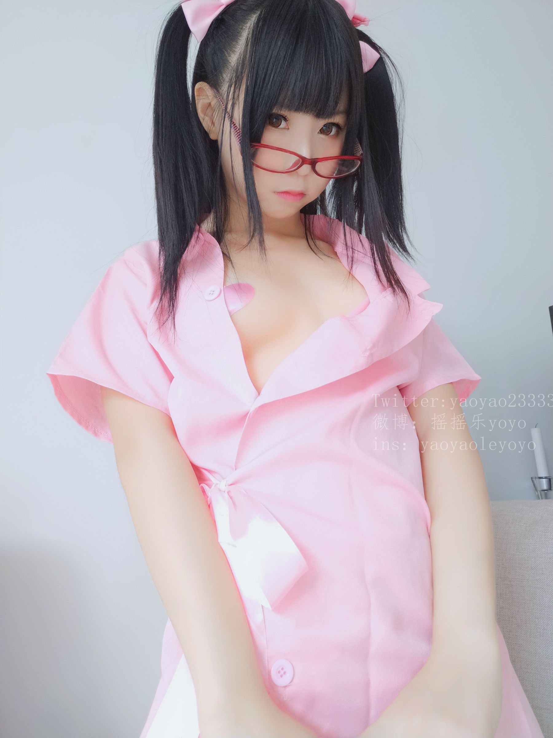 萌妹子Coser摇摇乐yoyo 可爱粉色护士