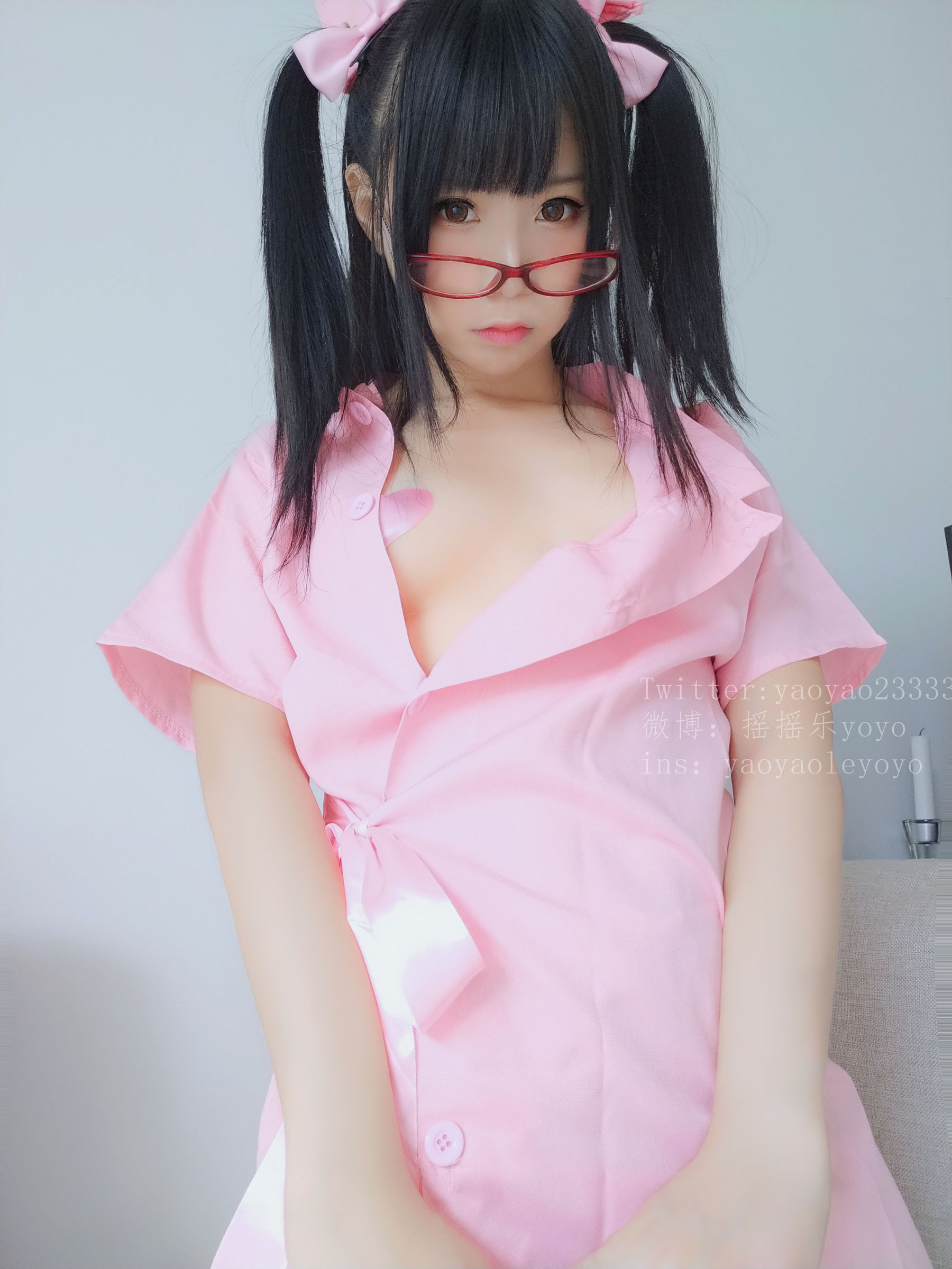 萌妹子Coser摇摇乐yoyo 可爱粉色护士