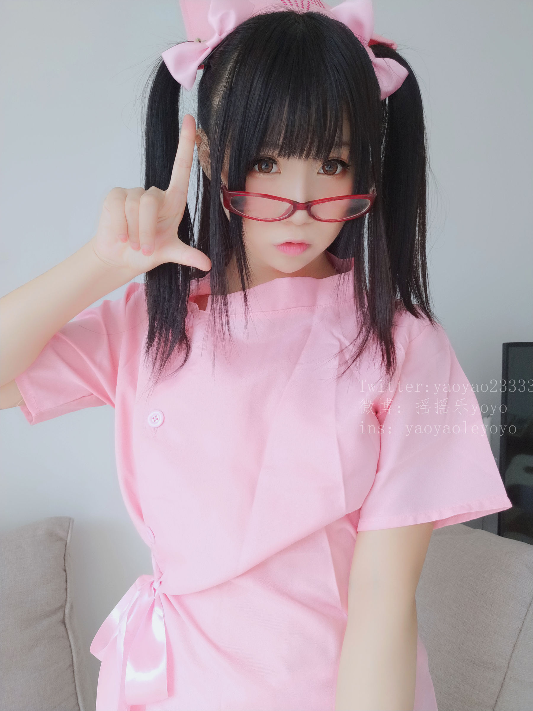 萌妹子Coser摇摇乐yoyo 可爱粉色护士