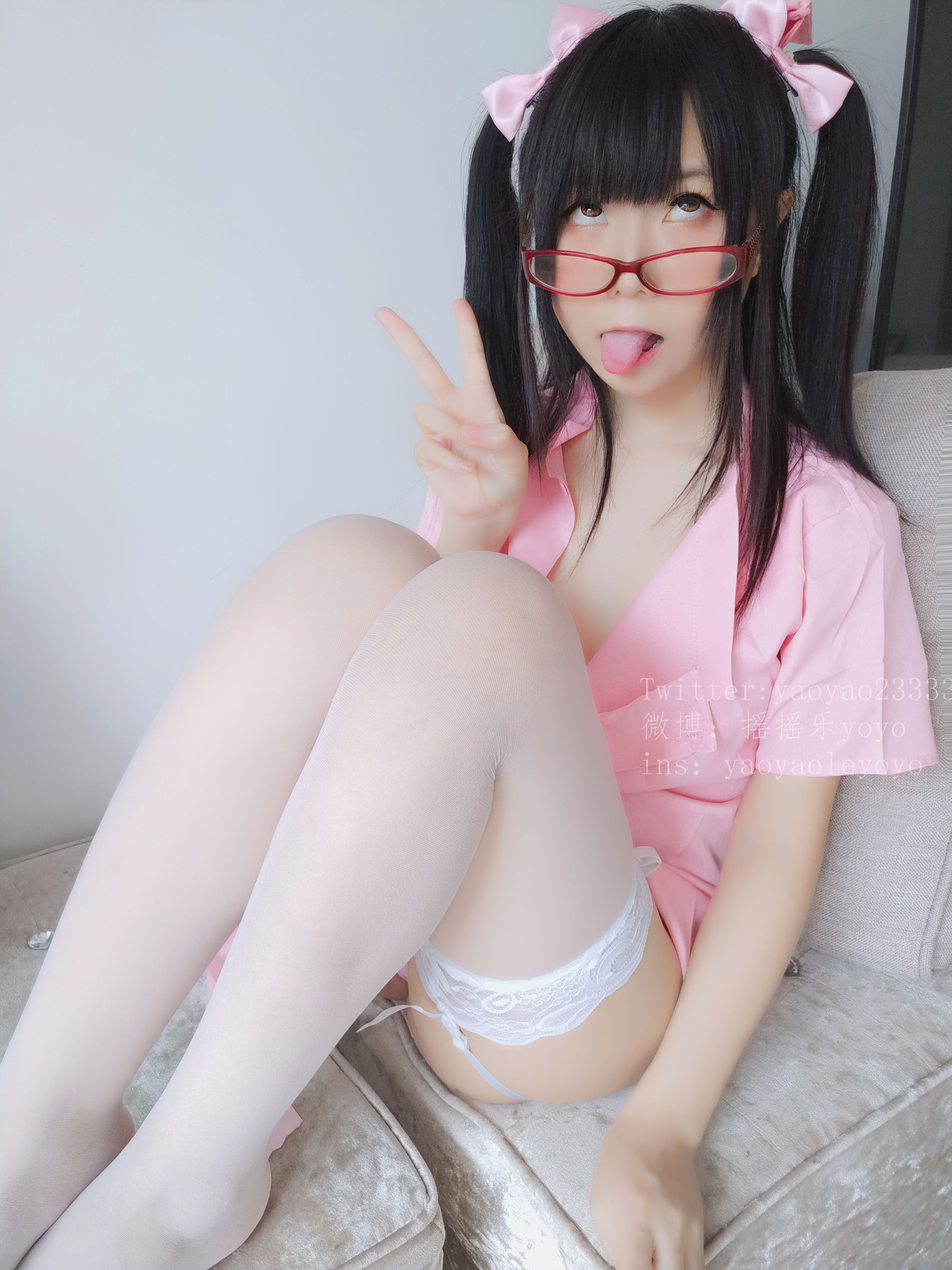 萌妹子Coser摇摇乐yoyo 可爱粉色护士