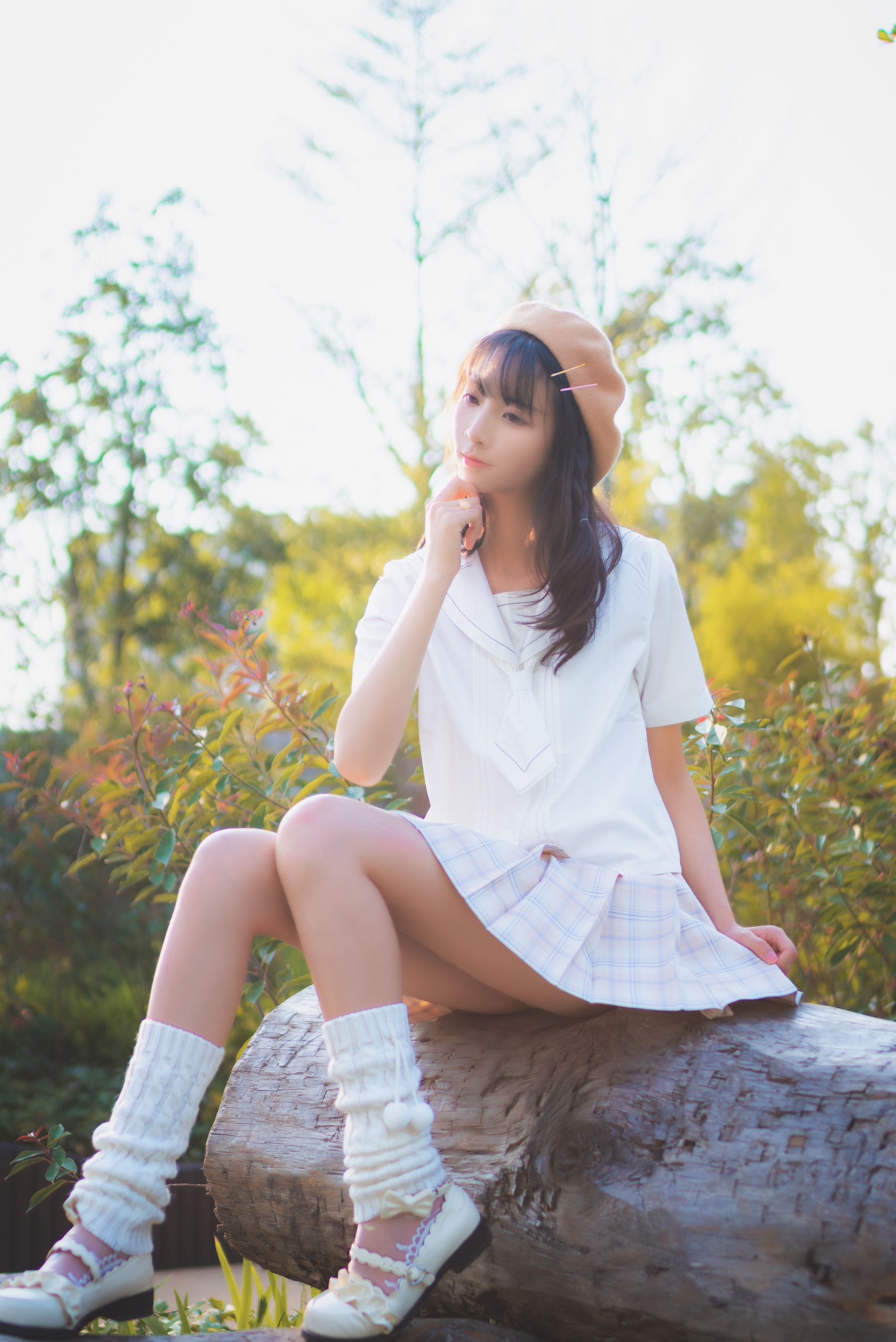 清纯妹子西瓜 白云森林