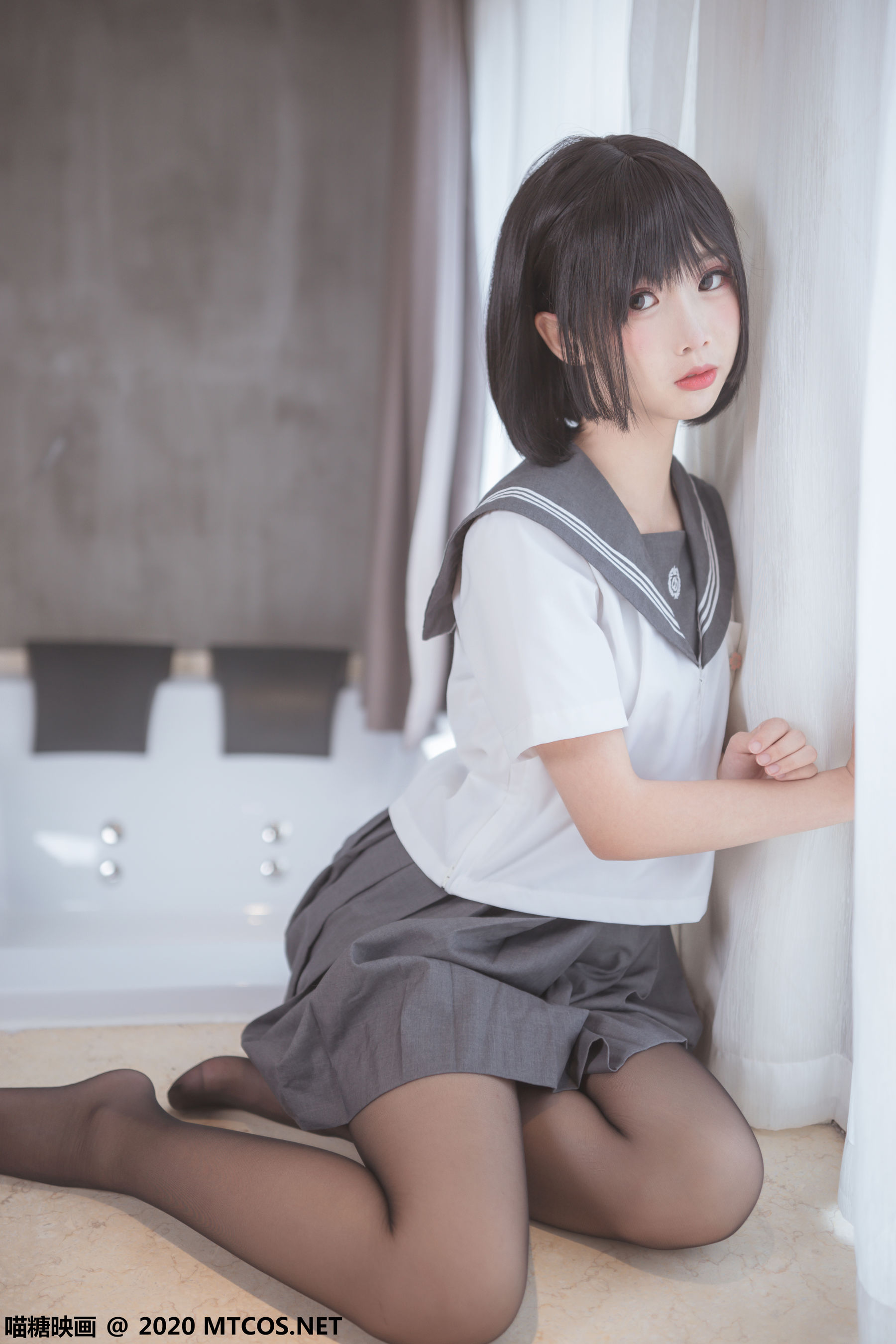 [喵糖映画] JKL.017 面饼仙儿 黑丝JK制服