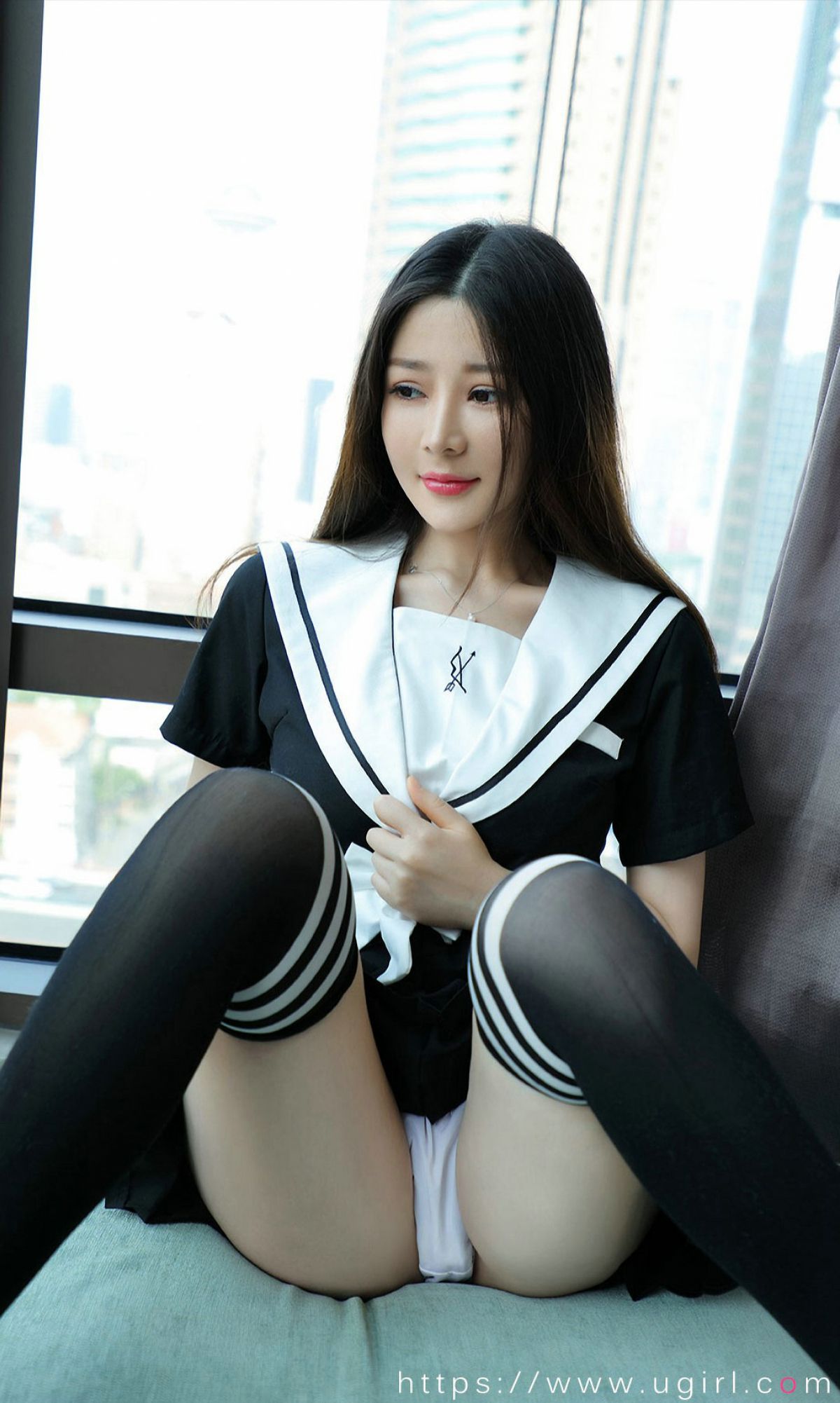 [尤果圈爱尤物Ugirls] No.1874 Zoe 羞羞的制服