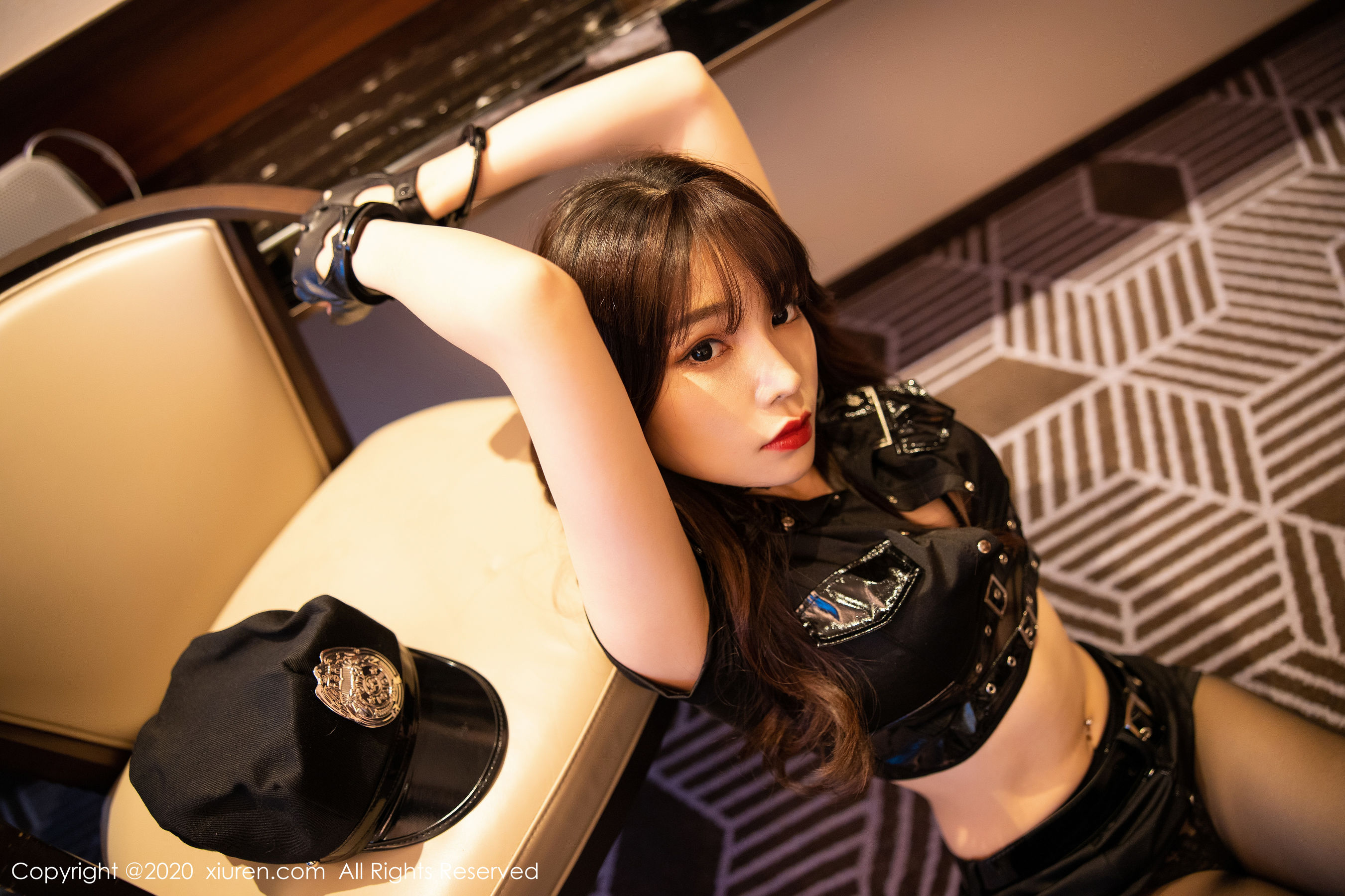[秀人XiuRen] No.2226 芝芝Booty