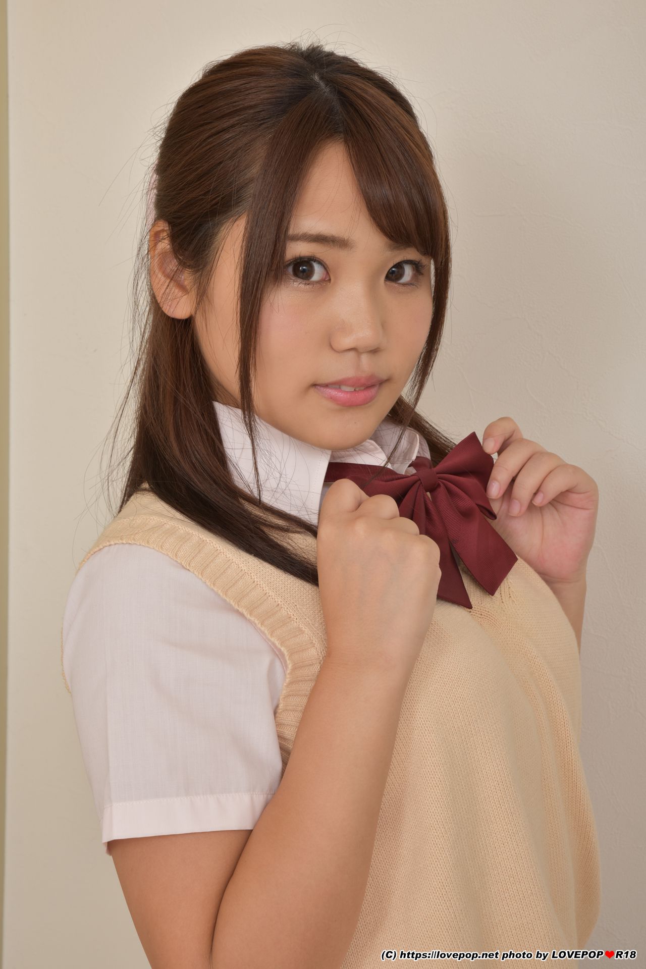 [LOVEPOP] Shiori Mochida 持田栞里 Photoset 04