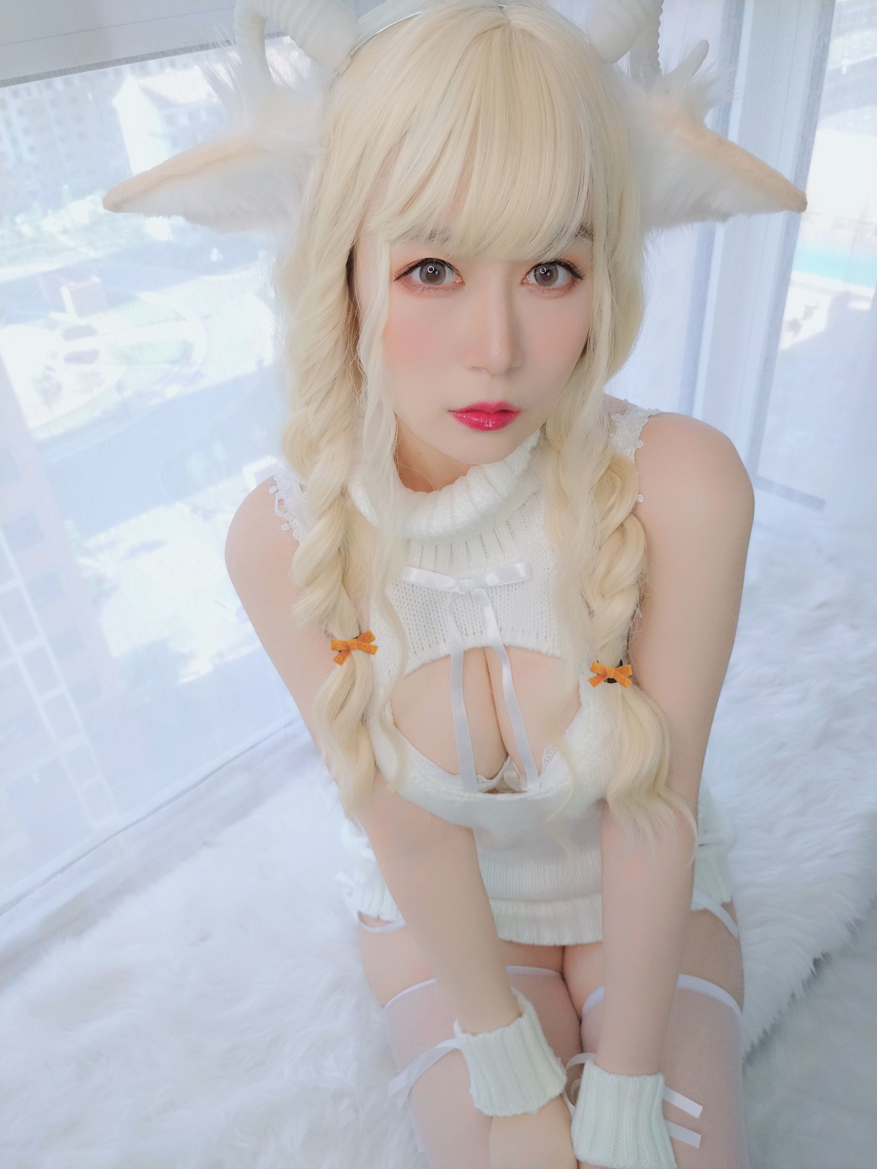 [COS福利] Coser小姐姐白银 - 小白羊