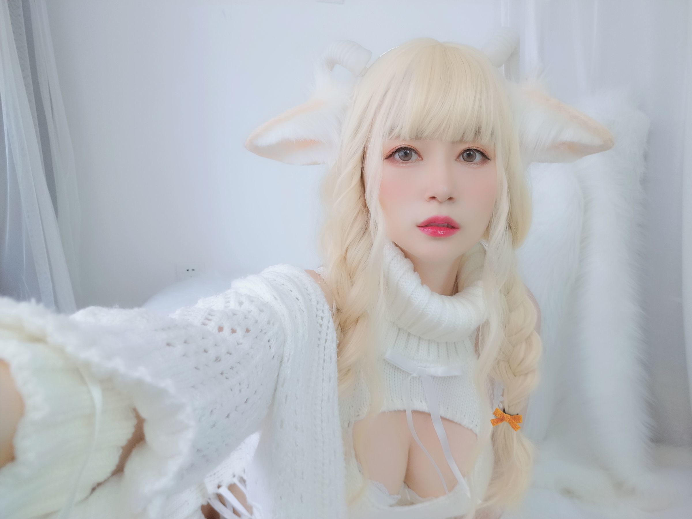 [COS福利] Coser小姐姐白银 - 小白羊