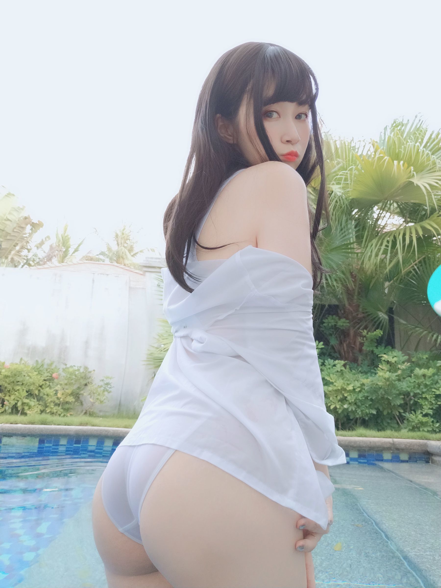 [COS福利] Coser小姐姐白银 - 游泳课