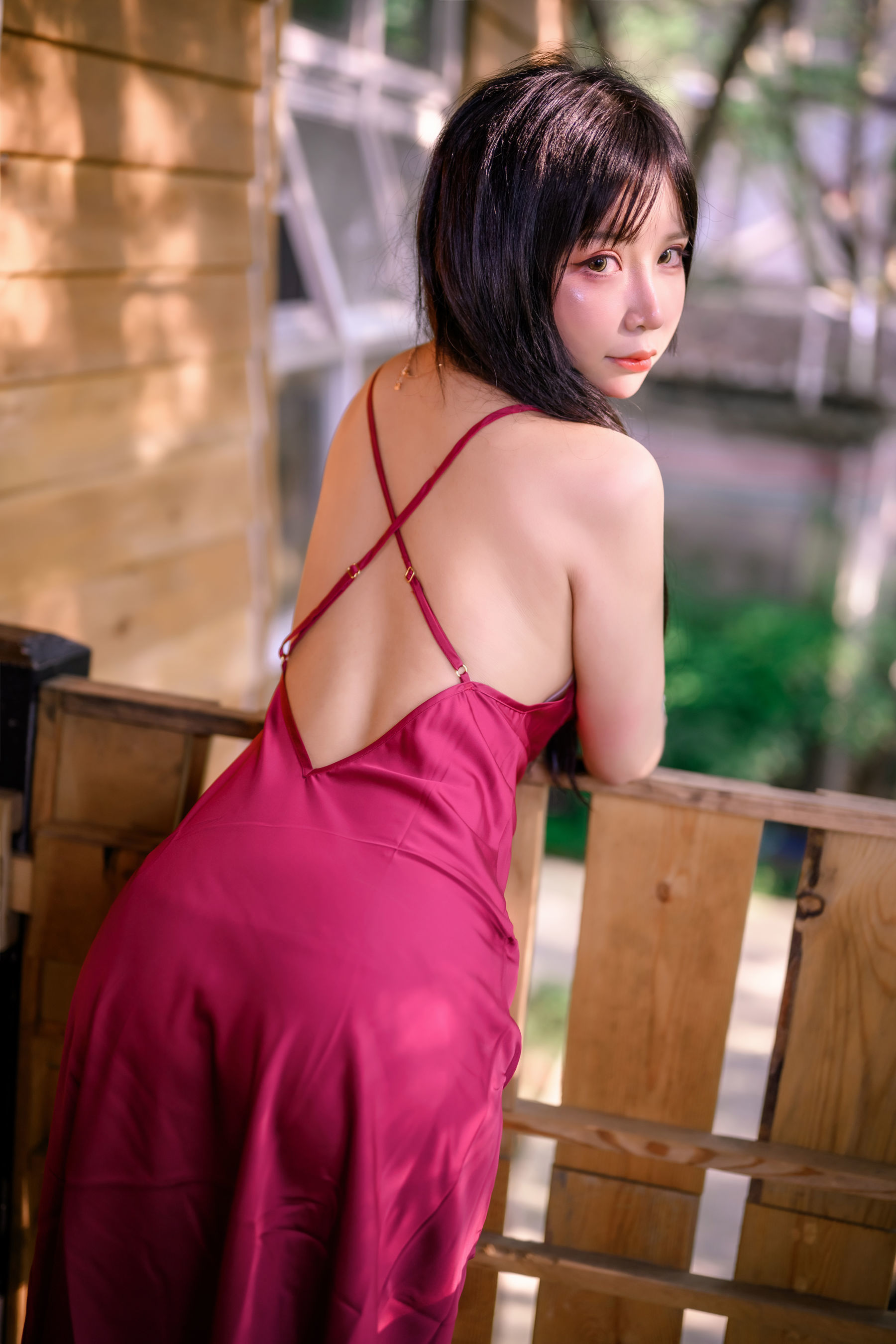[COS福利] 二次元妹子抱走莫子aa - 室外性感