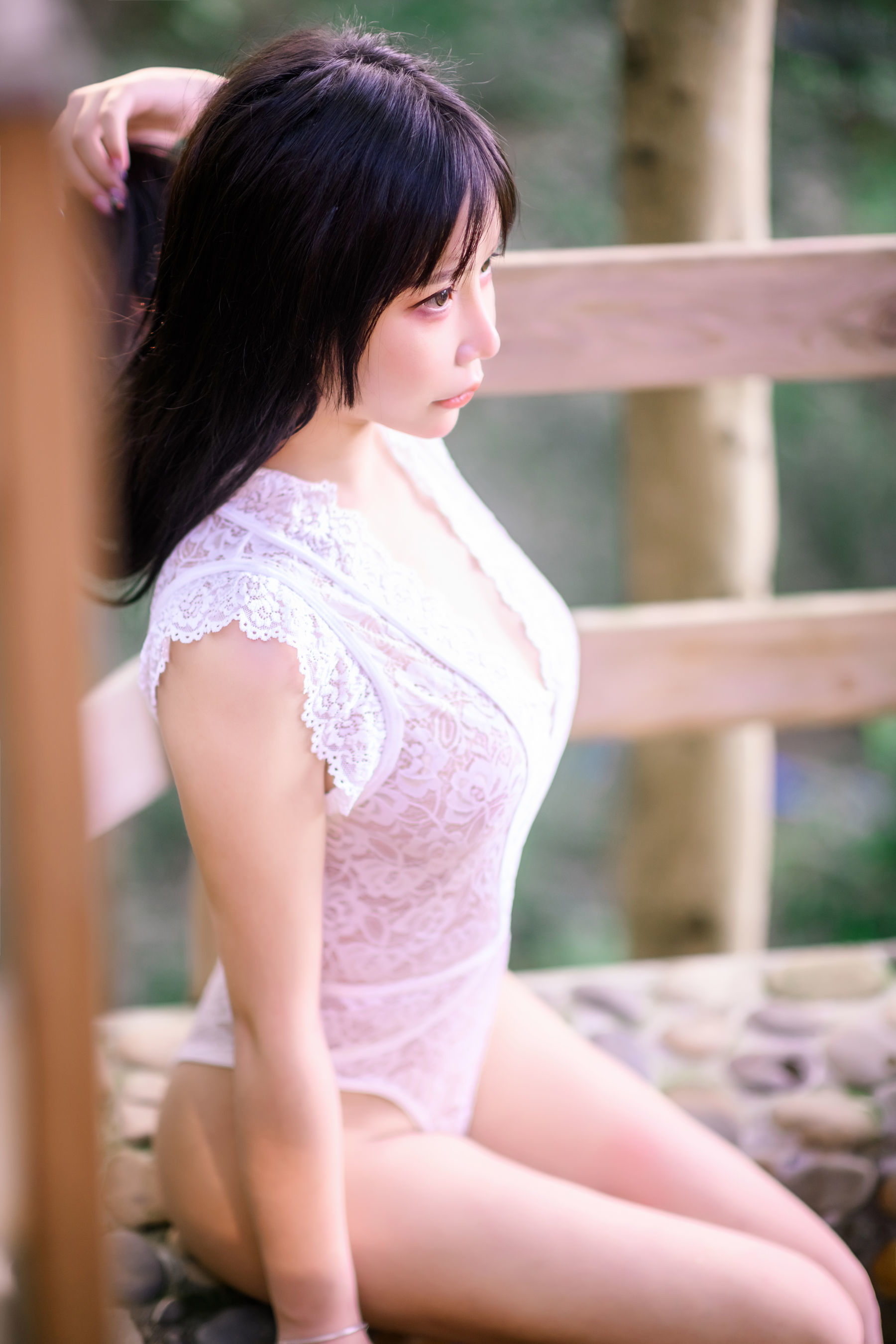 [COS福利] 二次元妹子抱走莫子aa - 室外性感