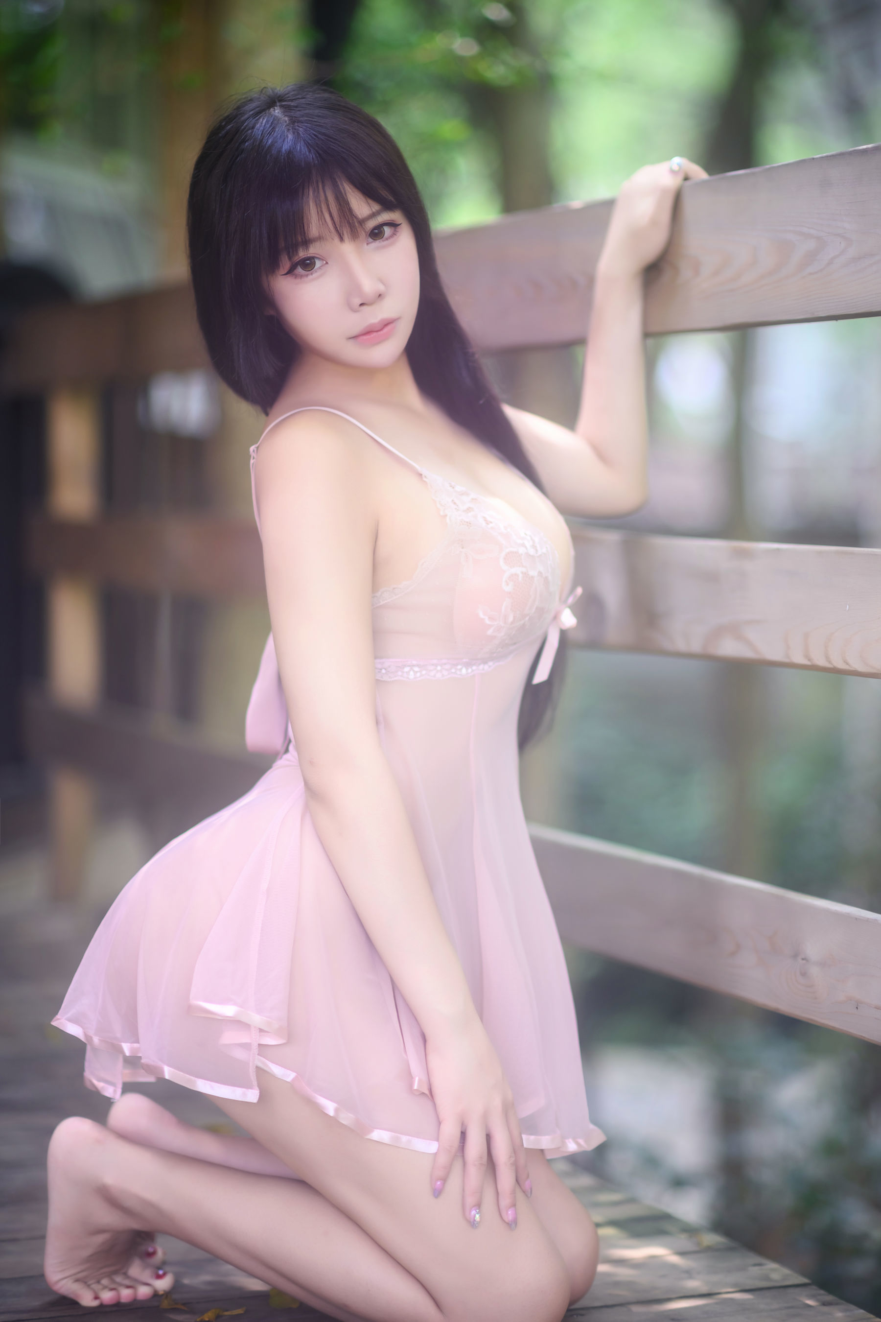 [COS福利] 二次元妹子抱走莫子aa - 室外性感