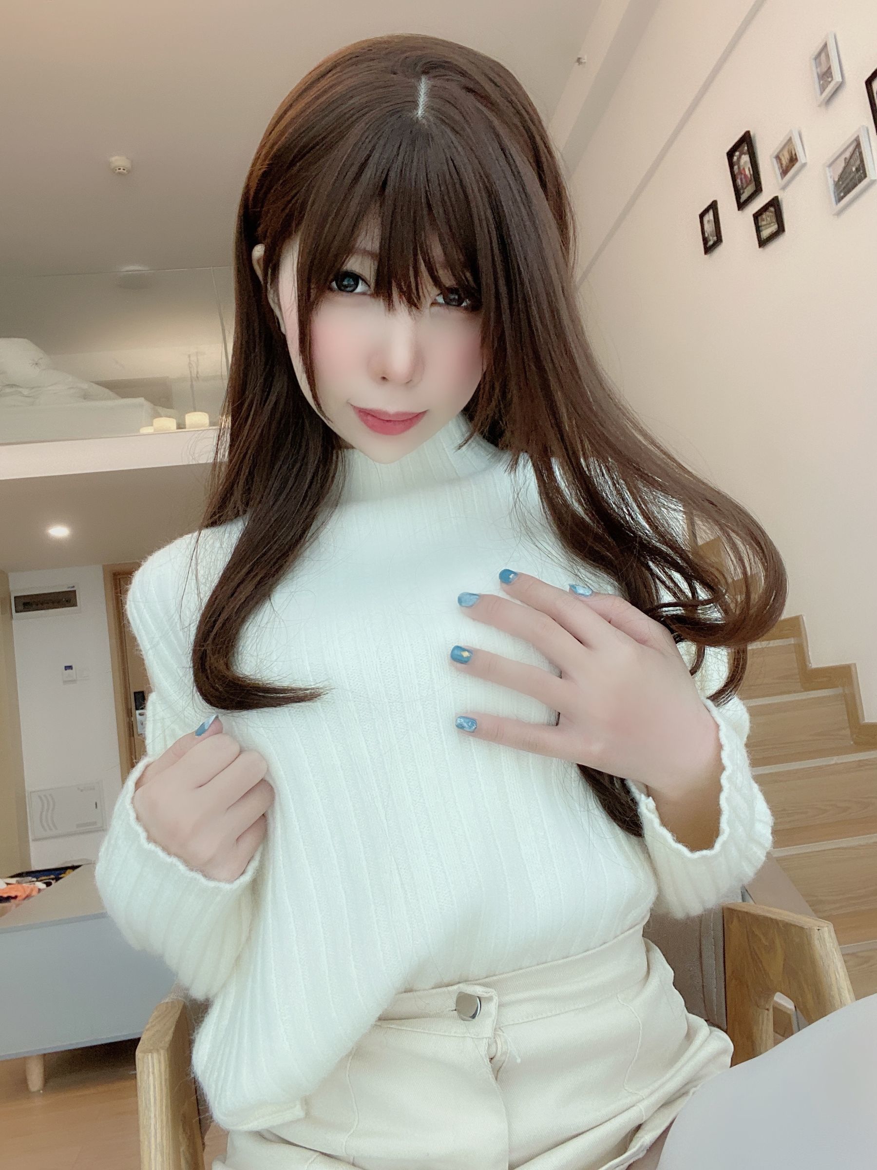 [COS福利] 二次元巨乳美女鹿野希 - 草莓女友
