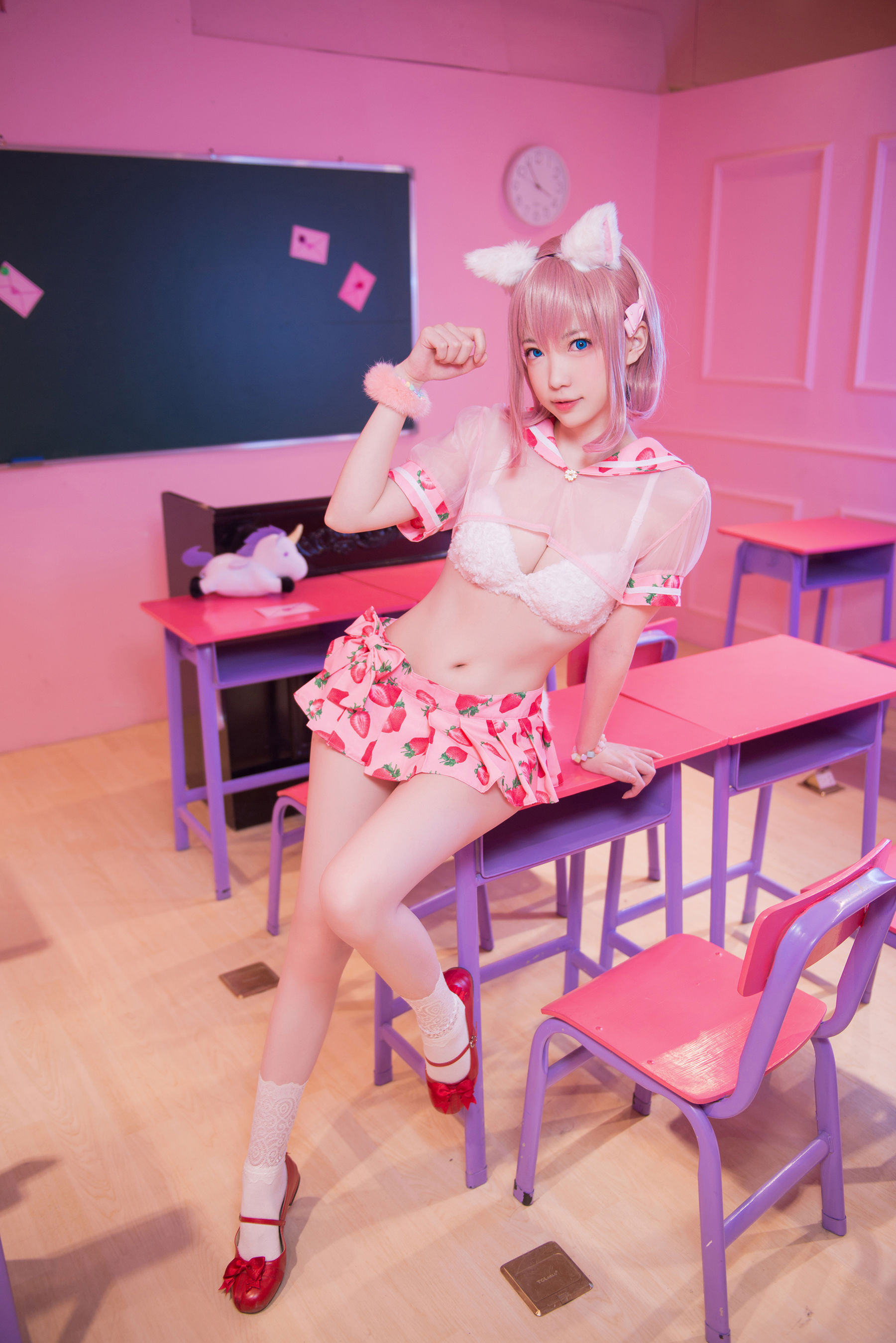 [COS福利] 大胸萌妹妖少you1 - 草莓蛋糕猫