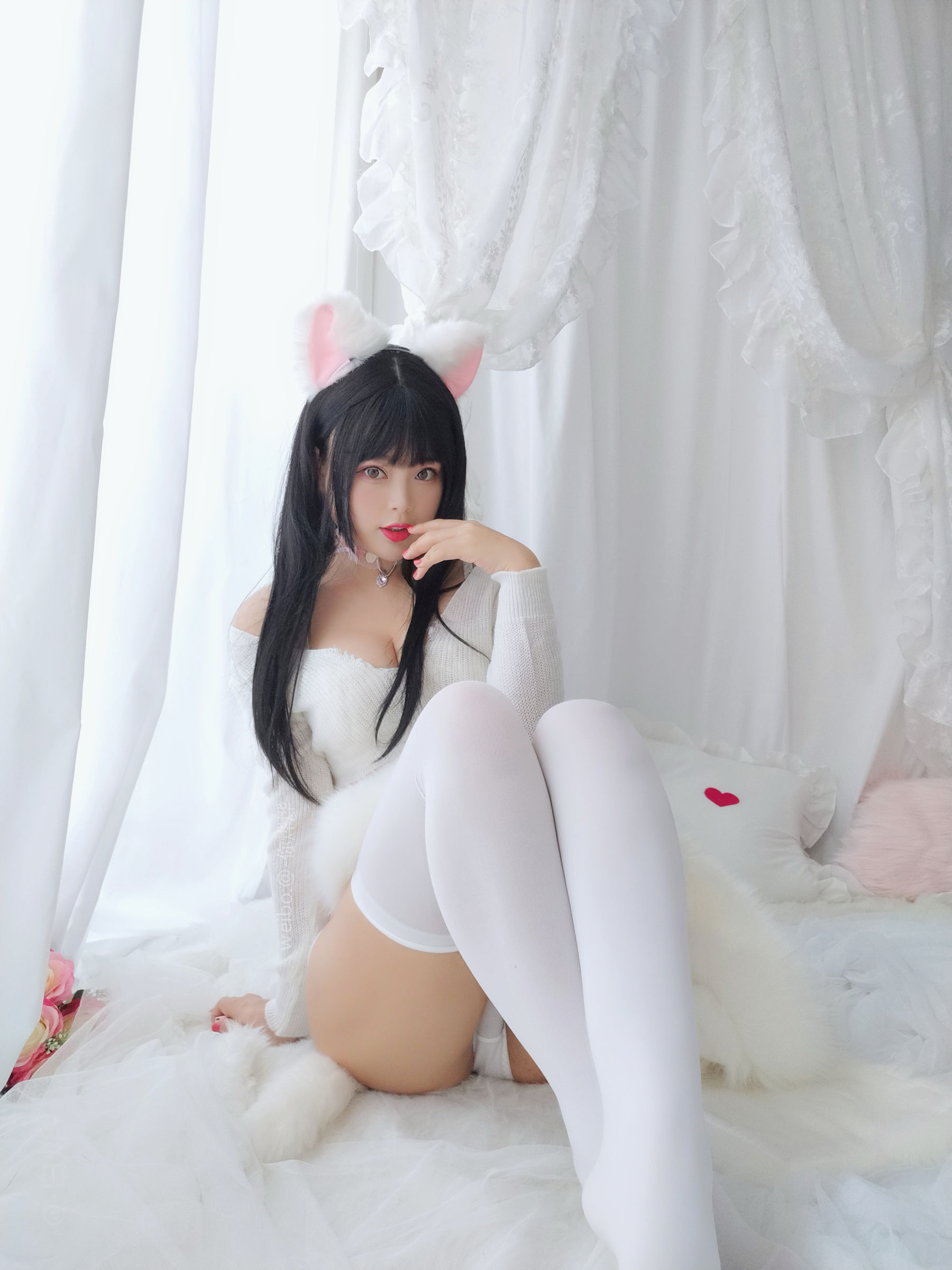 [COS福利] 萌系小姐姐-白烨- - 小奶猫