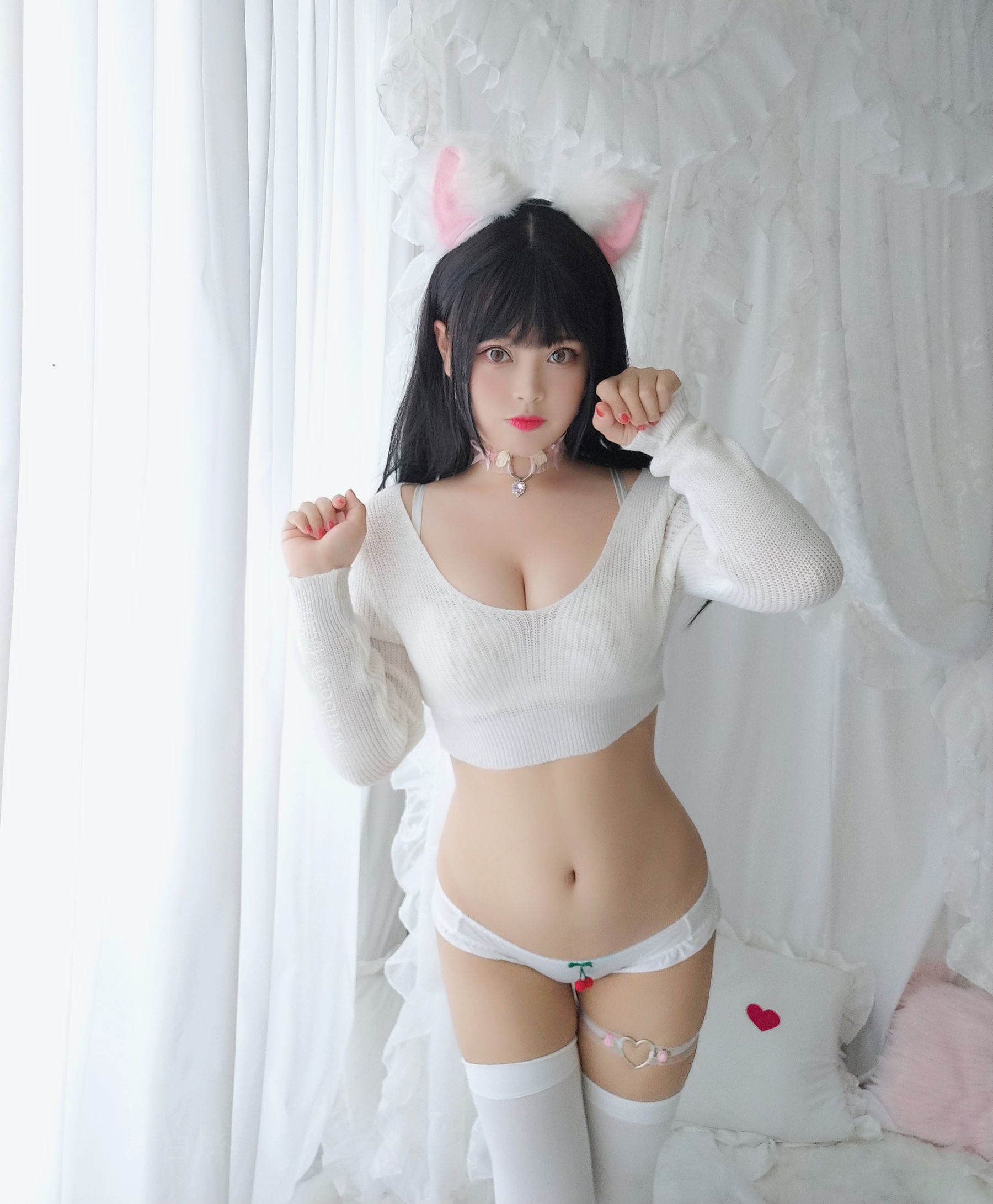 [COS福利] 萌系小姐姐-白烨- - 小奶猫