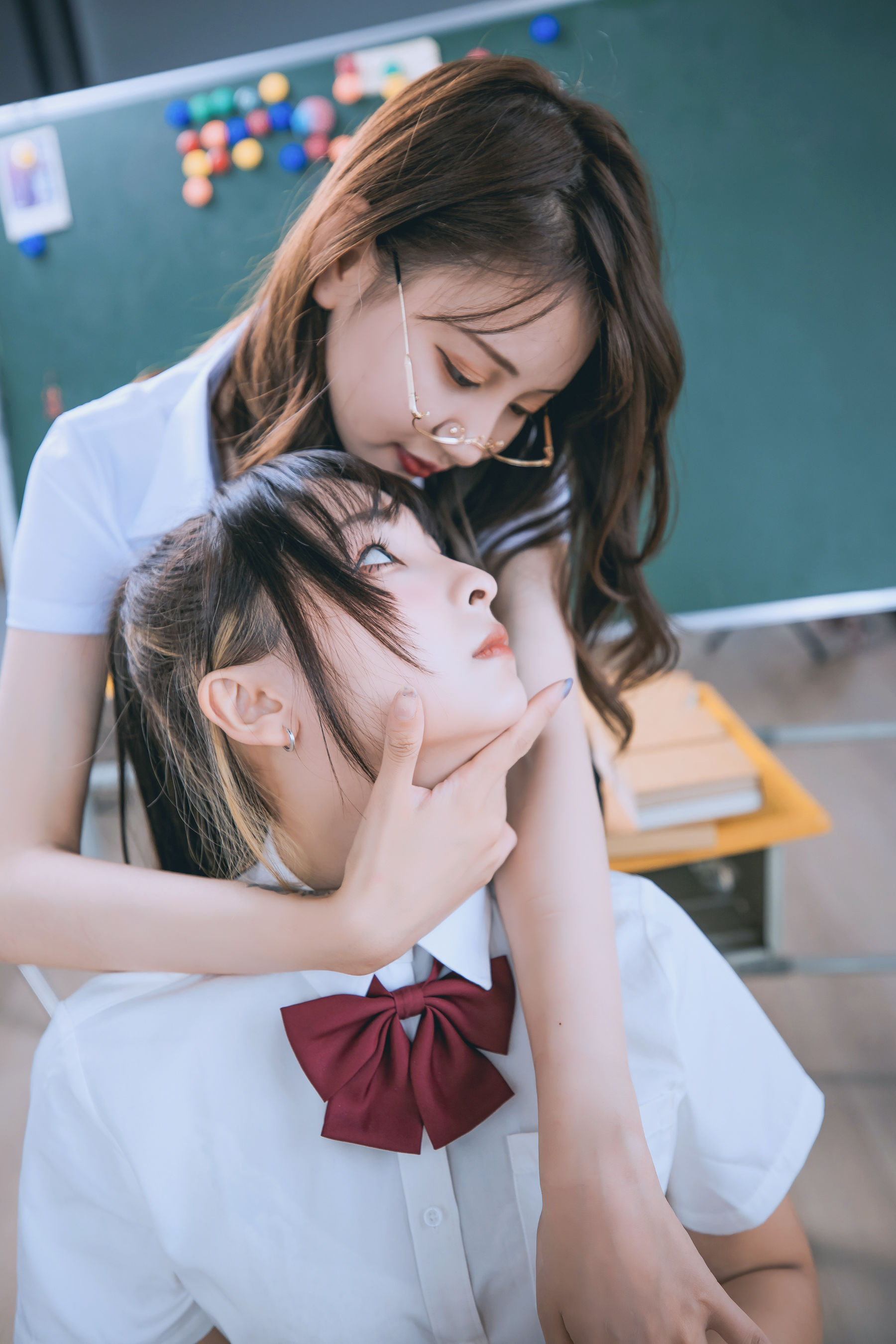 [COS福利] 萝莉神楽板真冬之数之歌-百合教室