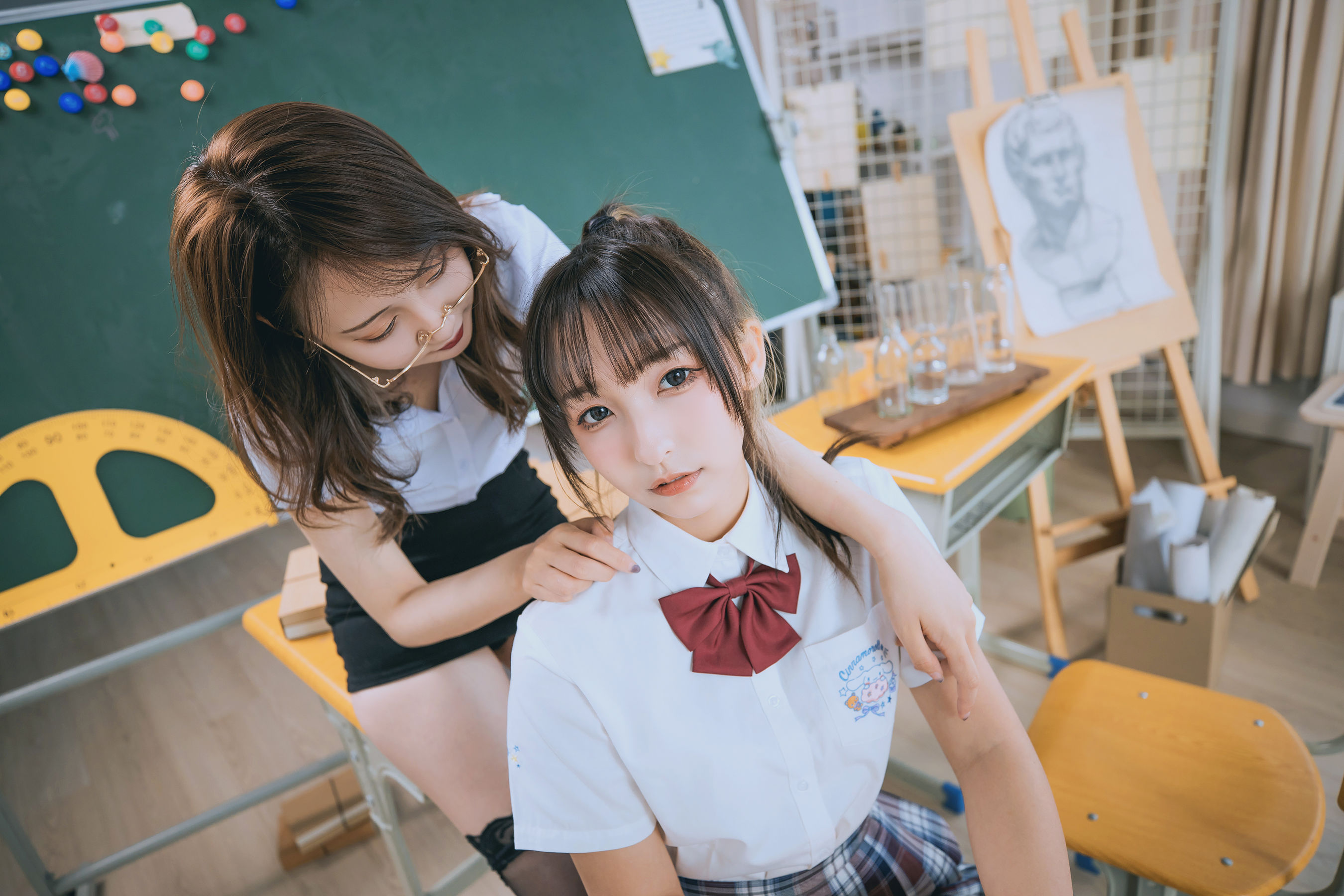 [COS福利] 萝莉神楽板真冬之数之歌-百合教室