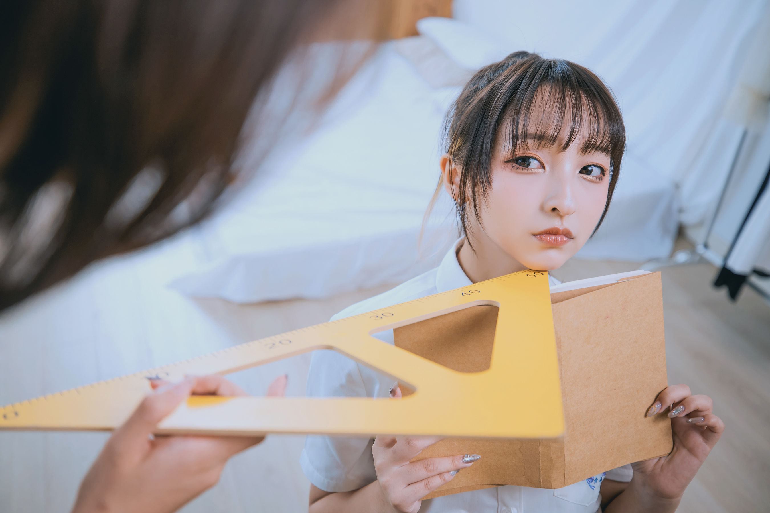 [COS福利] 萝莉神楽板真冬之数之歌-百合教室