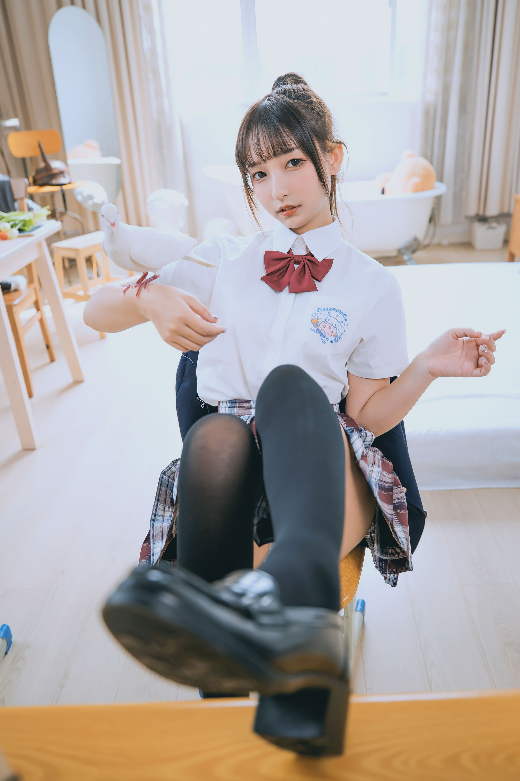 [COS福利] 萝莉神楽板真冬之数之歌-百合教室