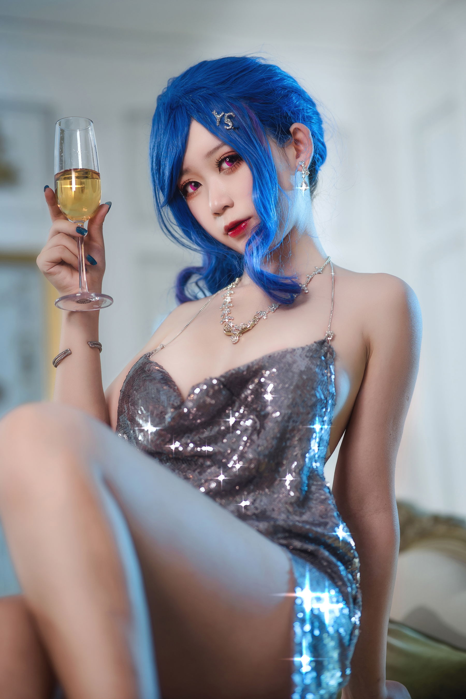 [COS福利] 动漫博主樱落酱w - 圣路易斯礼服