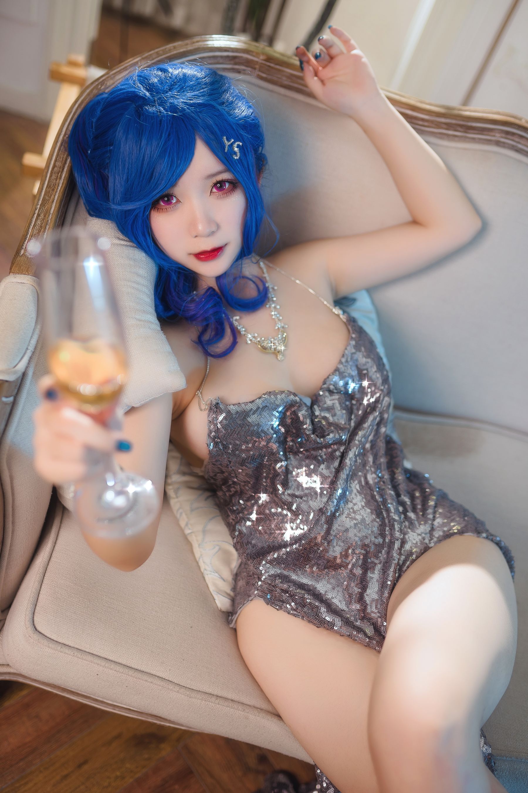 [COS福利] 动漫博主樱落酱w - 圣路易斯礼服