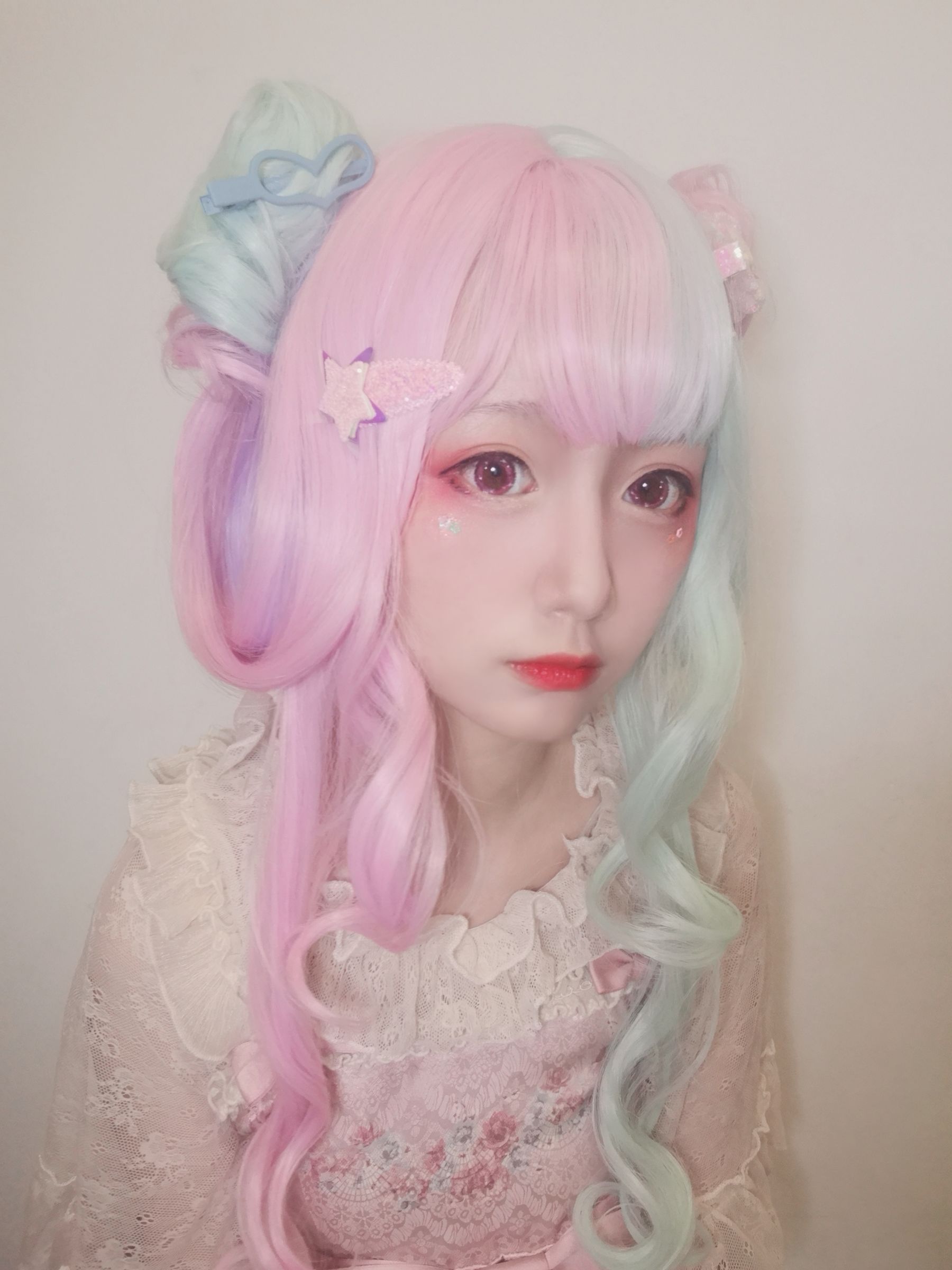 [COS福利] 动漫博主弦音sic - lolita草莓薄荷冰淇淋