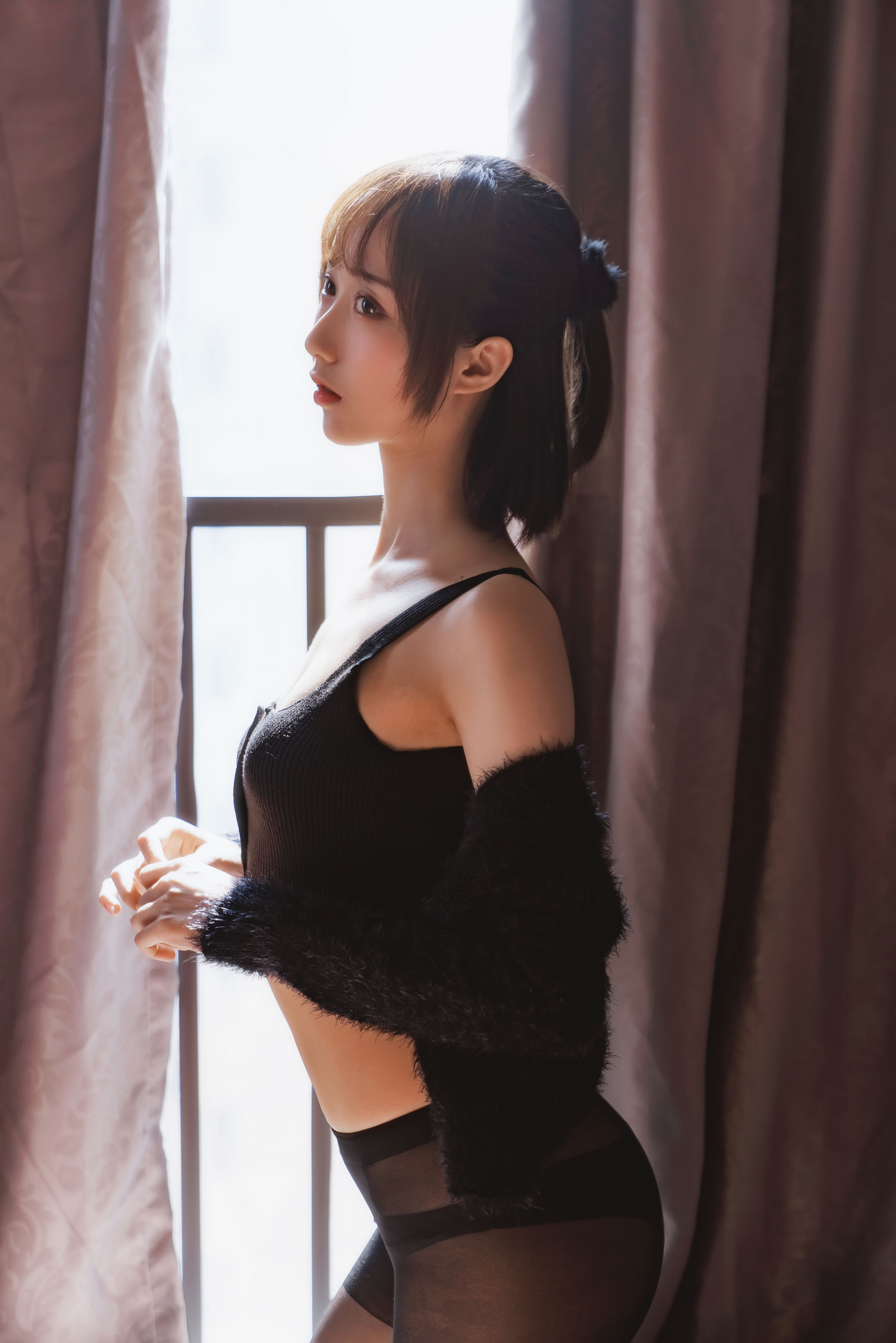[COS福利] 萌系小姐姐木绵绵OwO - 黑丝私房A