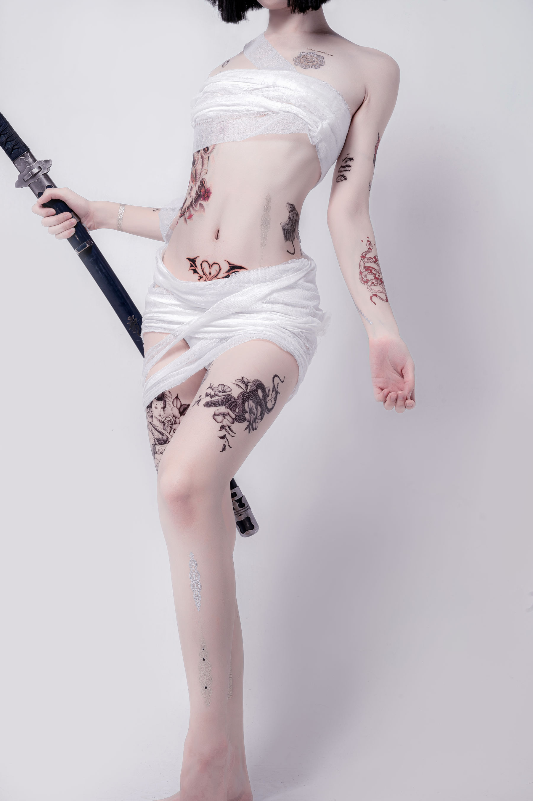 [COS福利] 动漫博主阮邑_Fairy - 绑带和武士