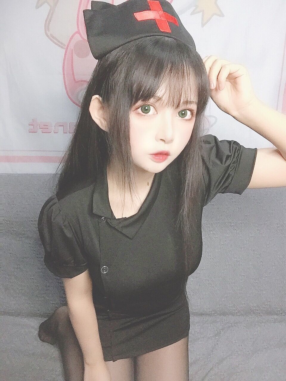 [COS福利] 大眼萌妹黑猫猫OvO - 护士喵
