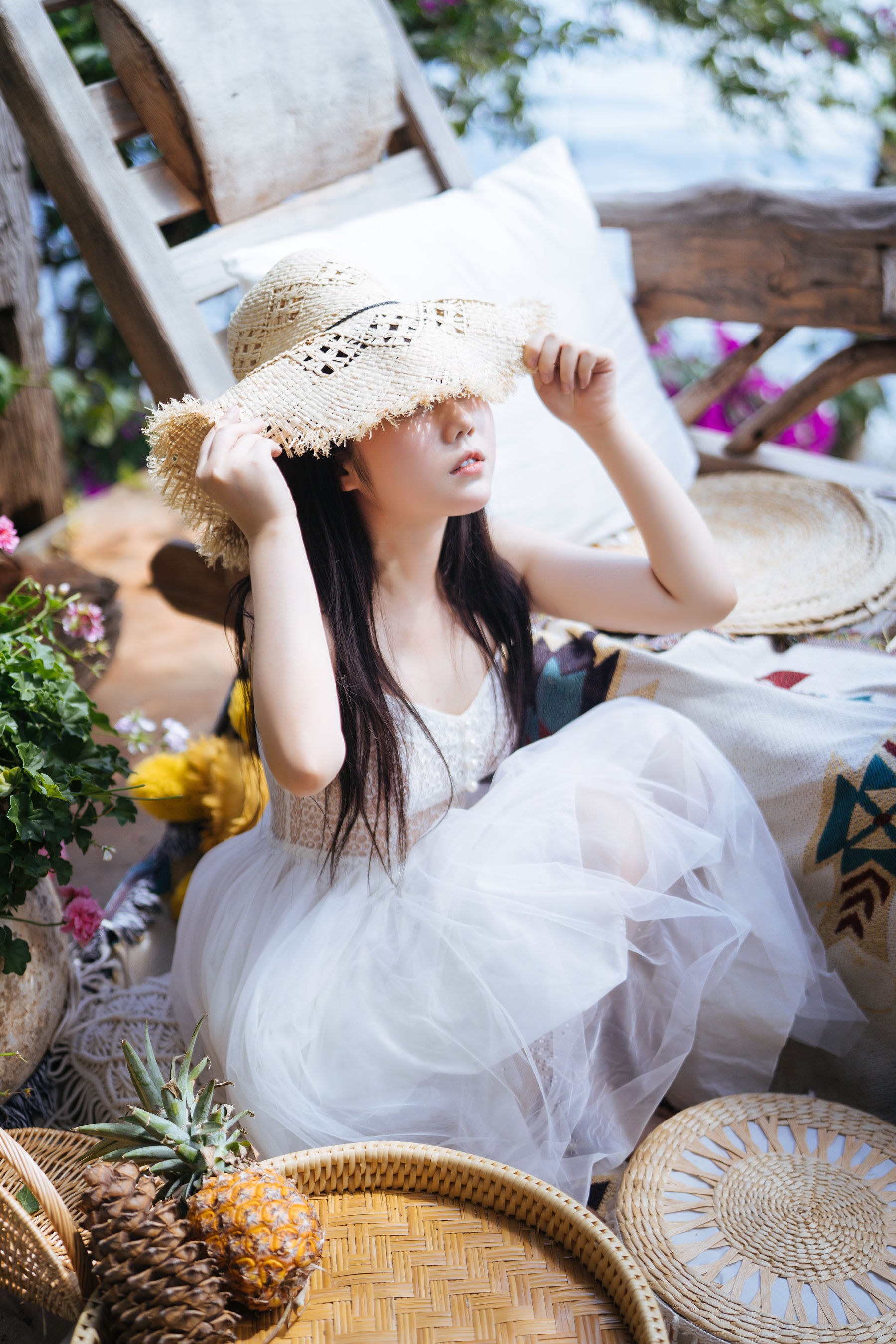 [COS福利] 微博福利姬镜酱 - 静夏之白裙少女