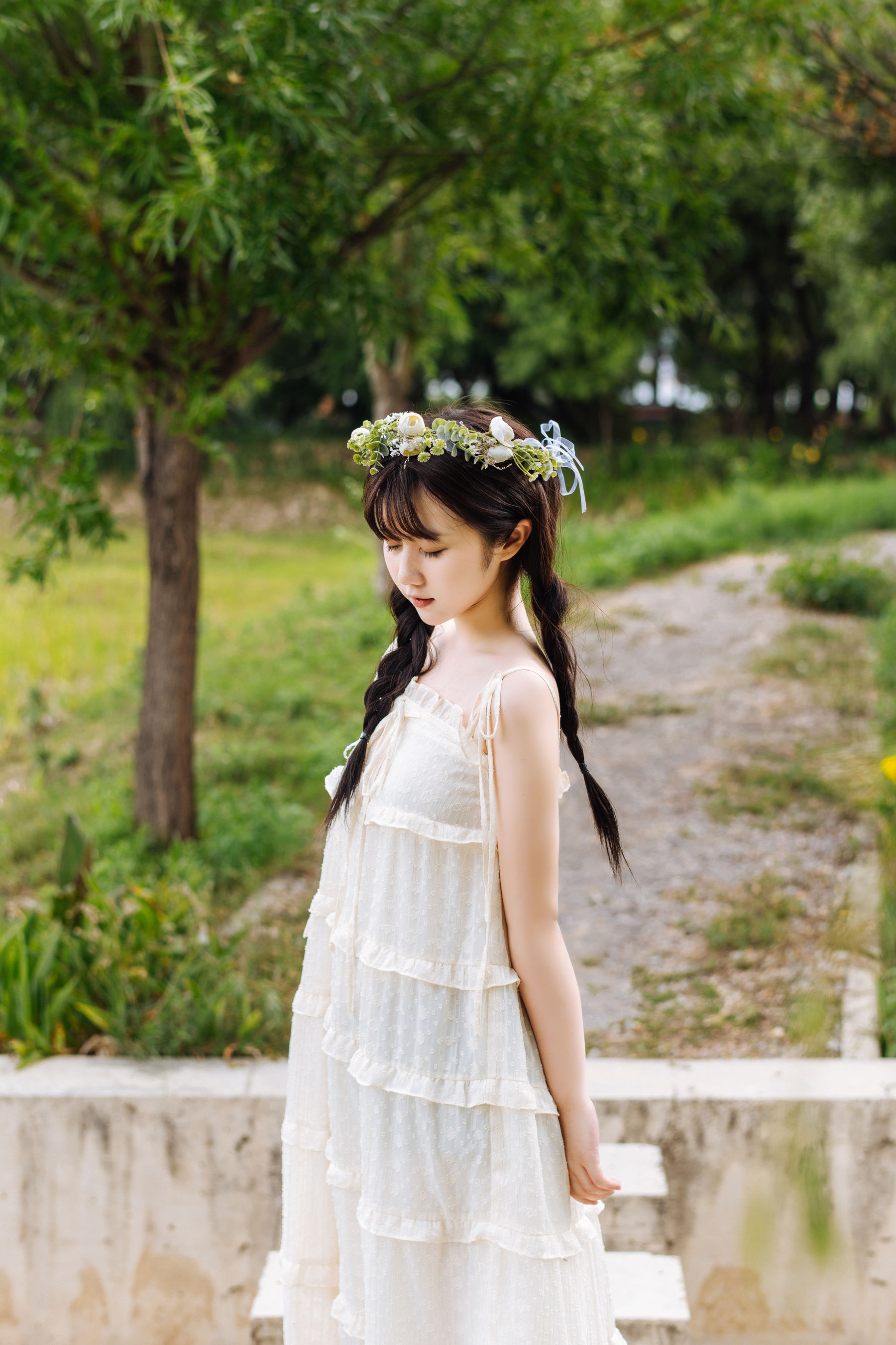 [COS福利] 微博福利姬镜酱 - 静夏之花环女孩