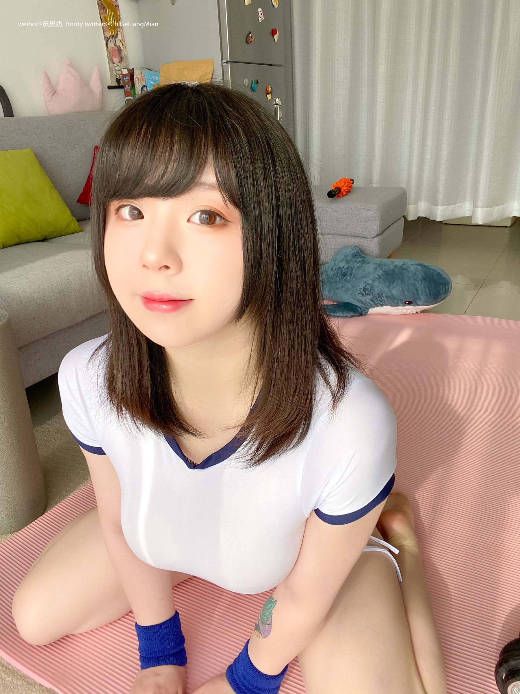 [COS福利] 皮皮奶可可爱了啦 - 高叉体操服