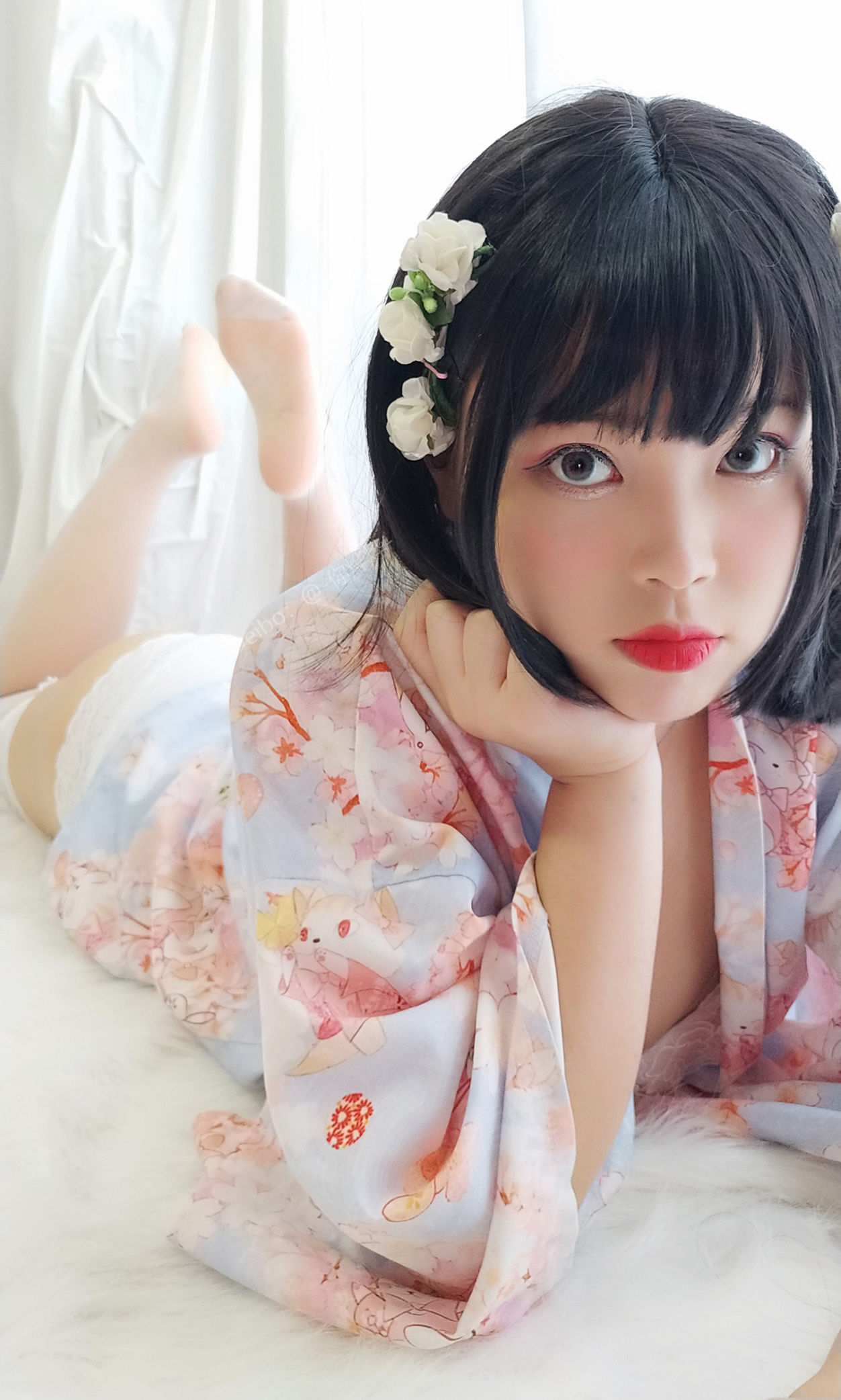 [COS福利] 萌系小姐姐-白烨- - 花与酒与少女