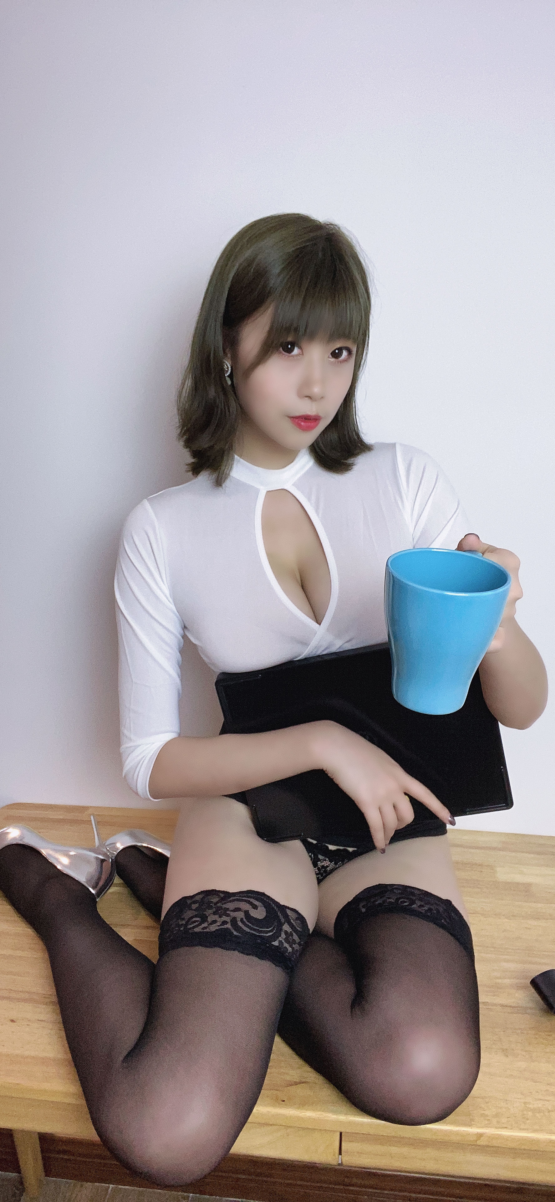 [COS福利] 萌妹奈汐酱nice - 不务正业小秘书