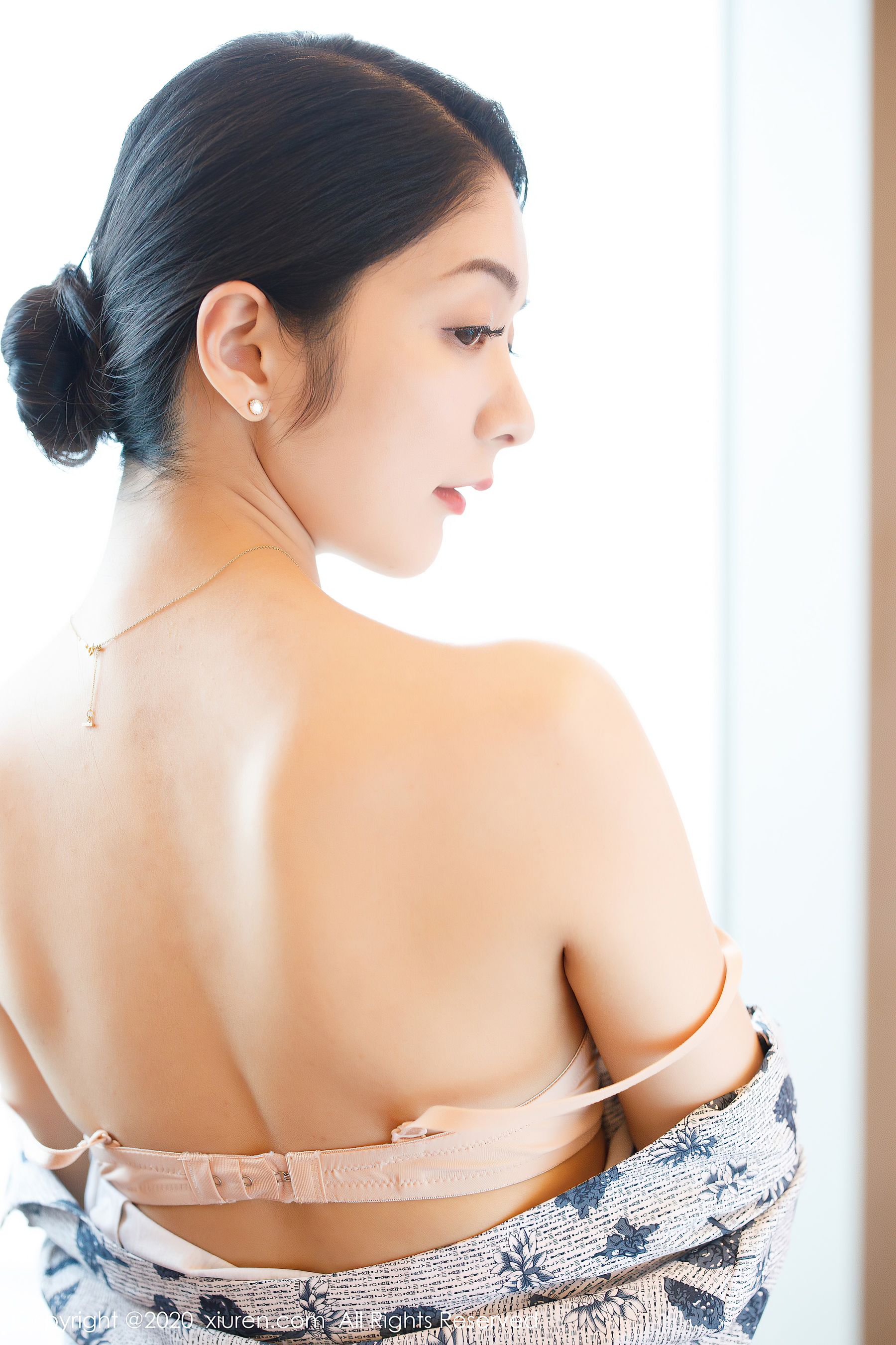 [秀人XIUREN] No.2305 Angela小热巴