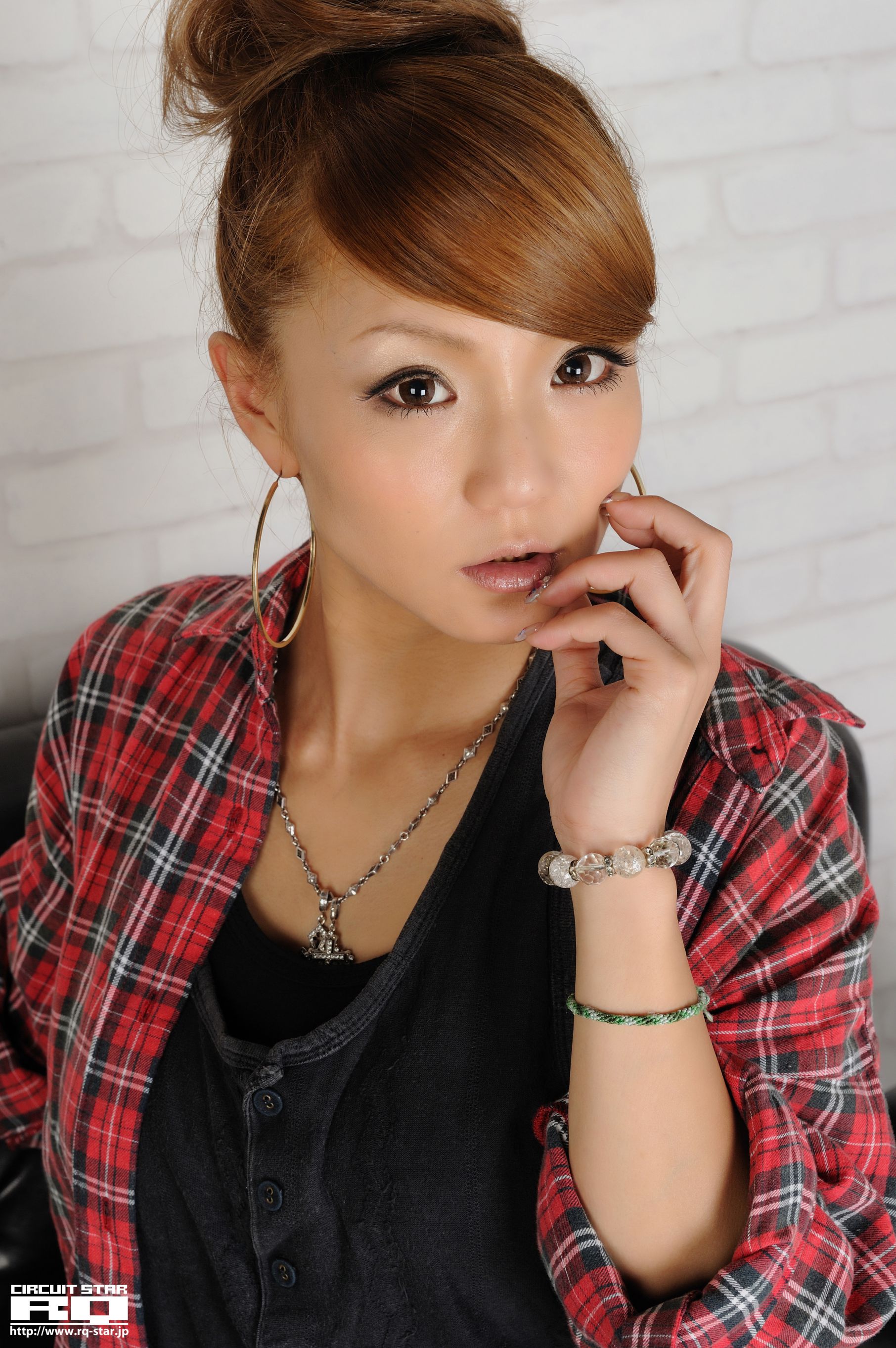 [RQ-STAR] NO.00396 Hina Sato 佐藤陽南 Private Dress 写真集