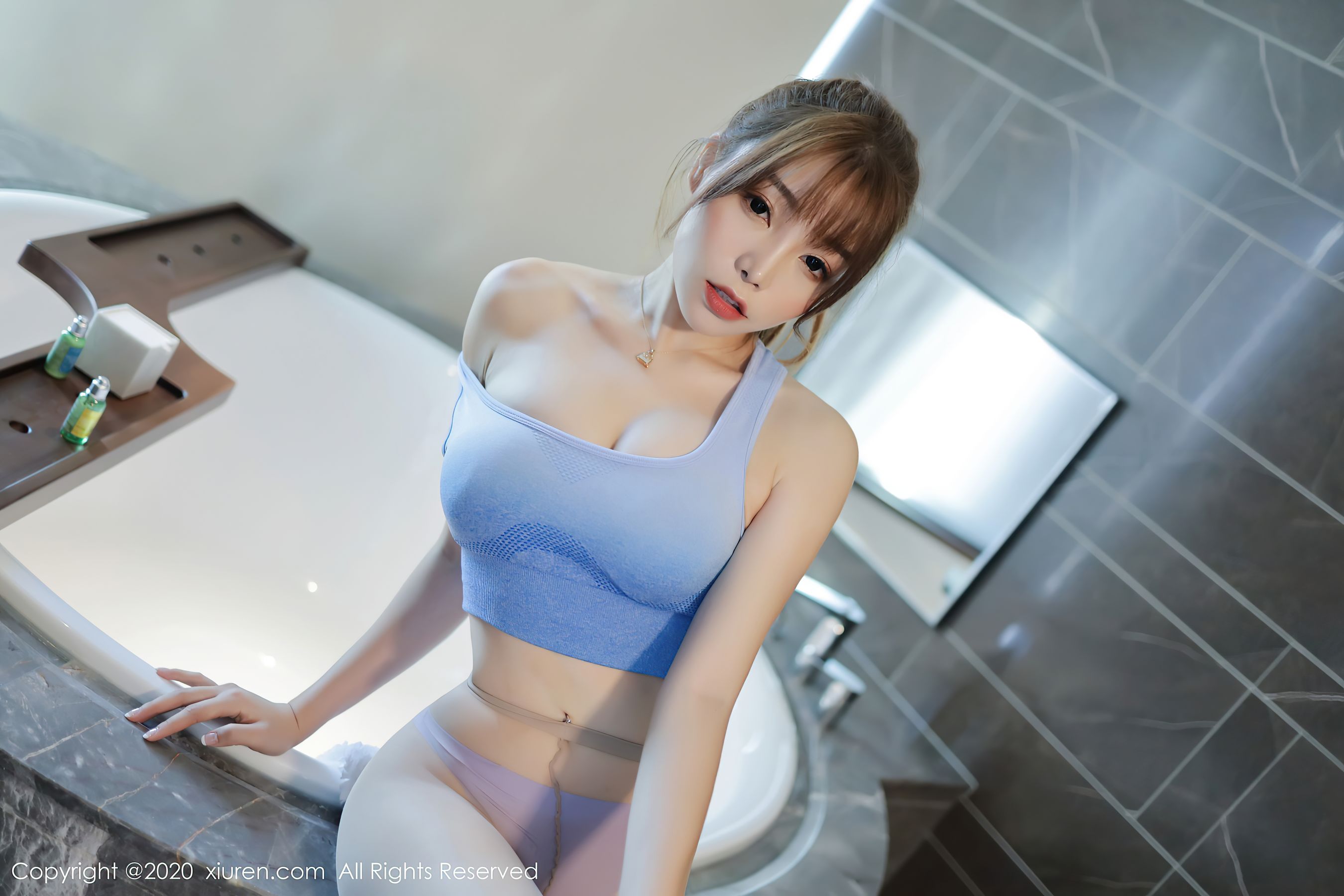 [秀人XIUREN] No.2391 芝芝Booty